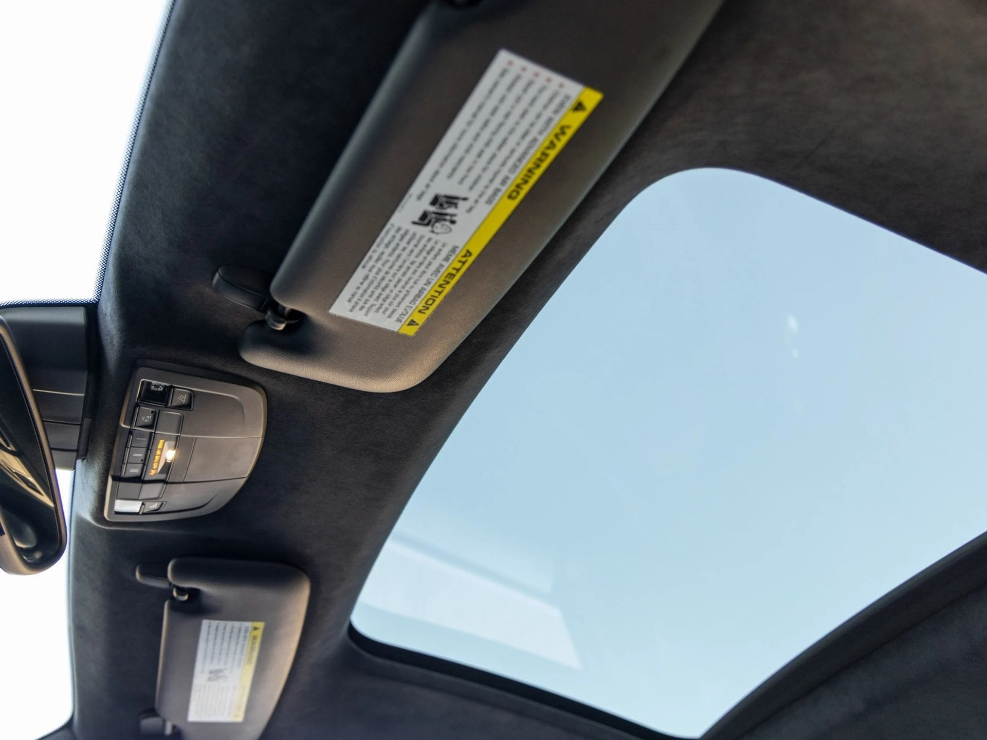 mph028_973972955_29_895dad64ac