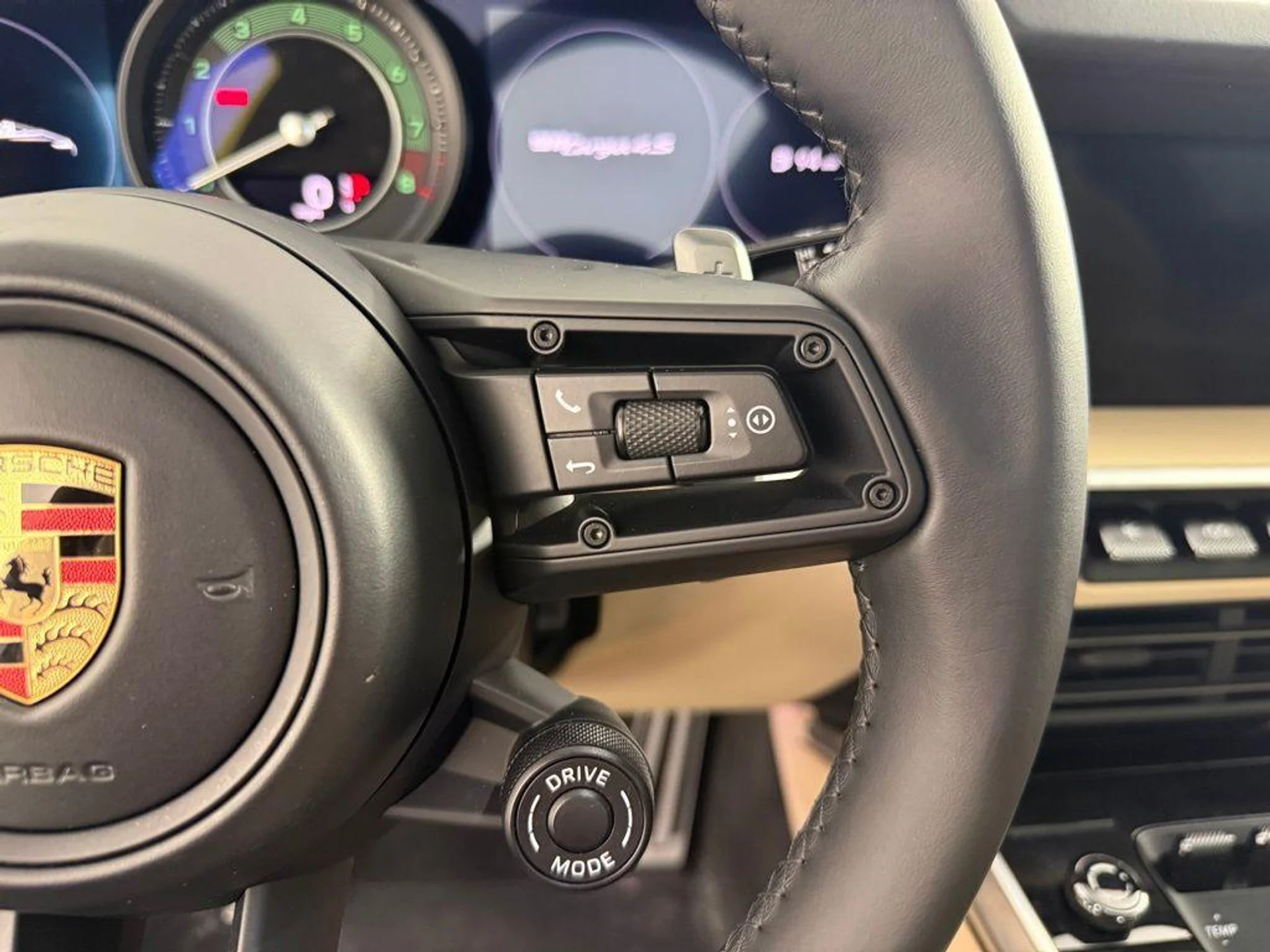 mph028_979219906_t7z_K_Ftb3_S_Ji9_Gzl_Shqy_Yt_Im_UQ_4_0cfe857f0a