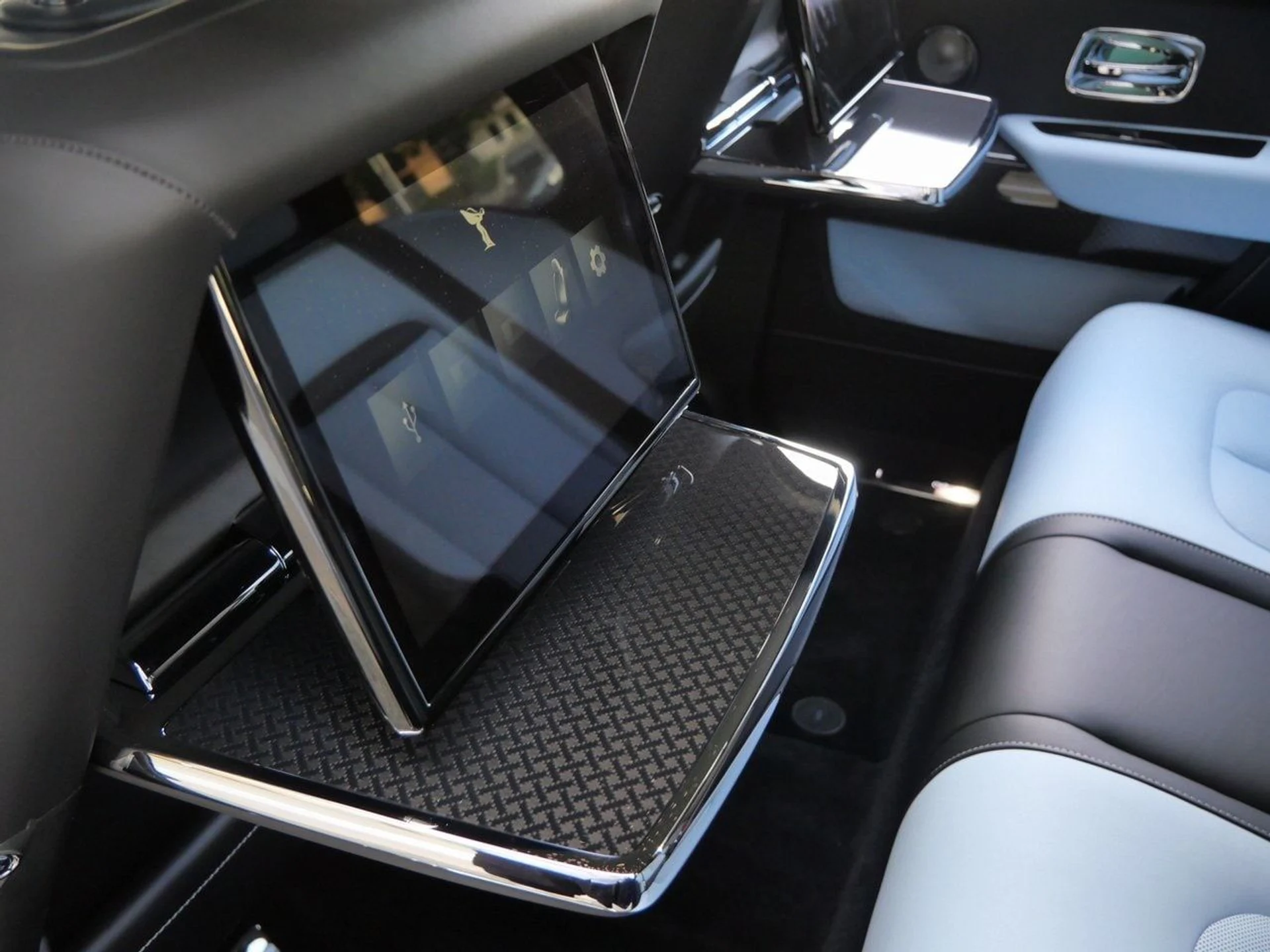 mph028_980932815_63e0932e7cfdd39e33c894703b137783x_d3757f50f9