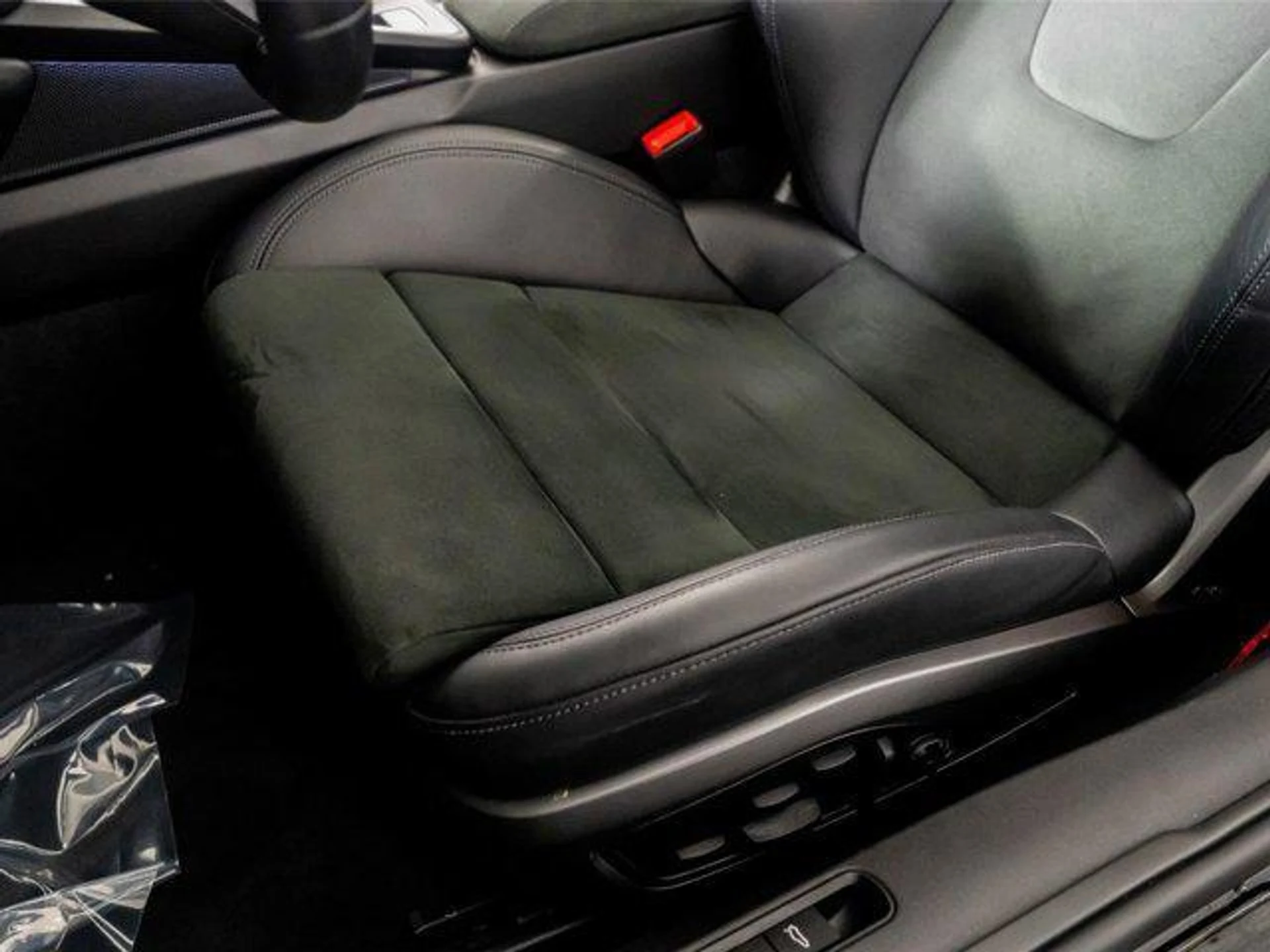 mph028_980964456_i_E_Nv_M6_F_Lh_EL_53_Kmp_Fh_Hci0ehq_4_bebde3303b