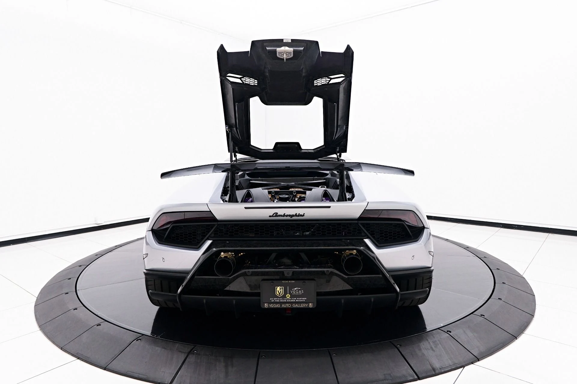 mph028_982767316_Used_2018_Lamborghini_Huracan_Performante_1761069248_0f6219a11e