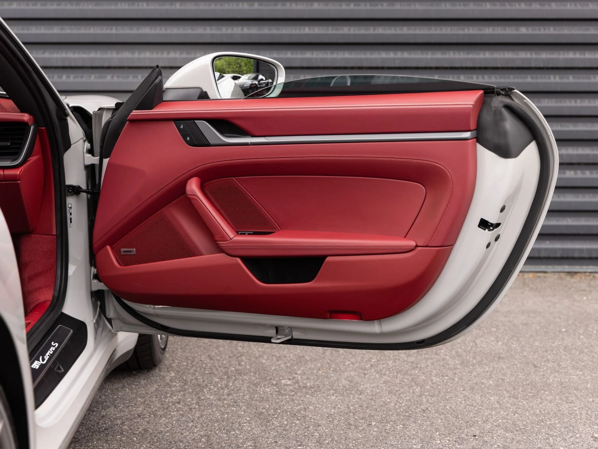 mph028_987009971_29_e176d9bfa9