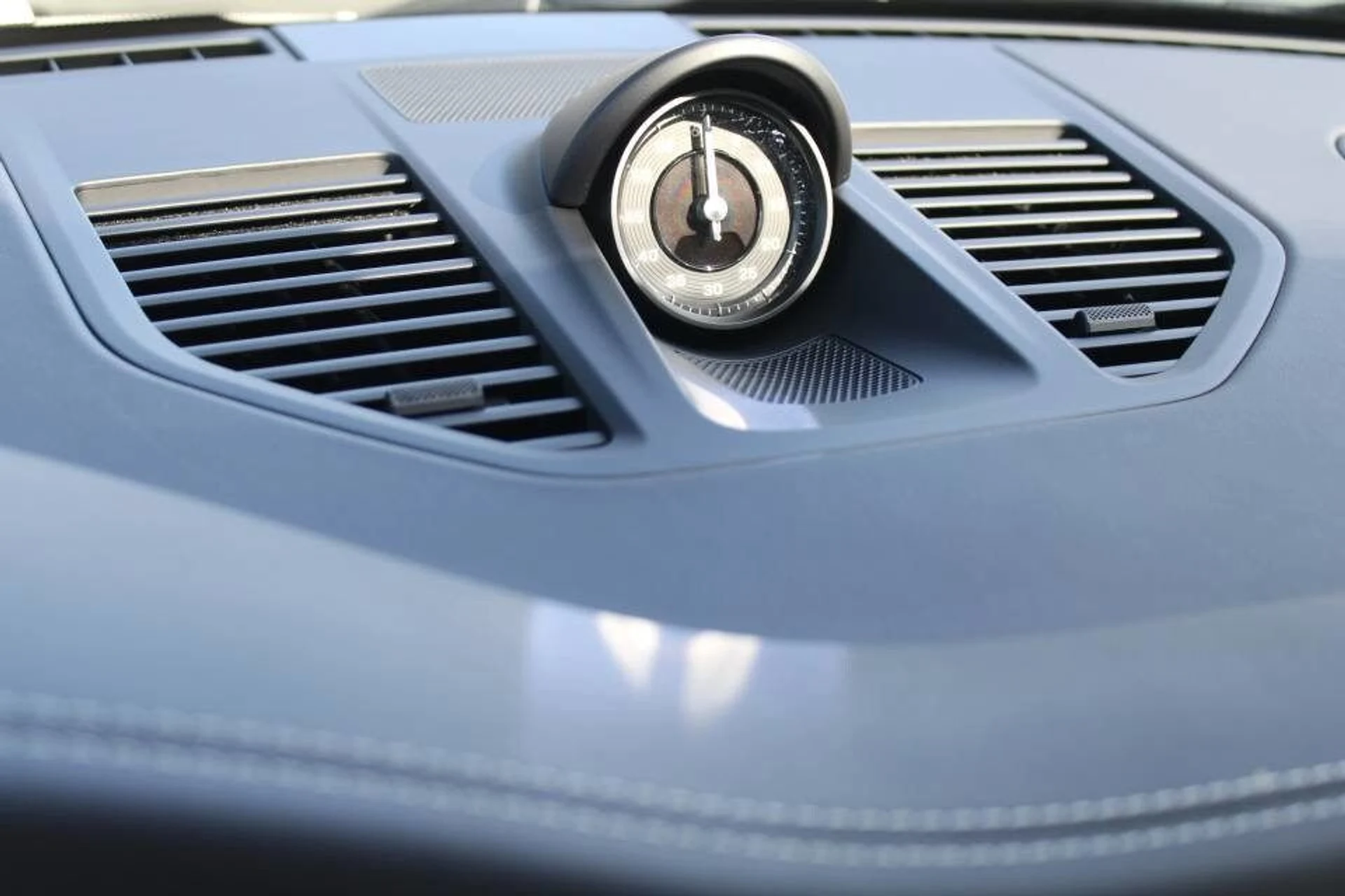 mph028_988661207_e2fe0755046253e57e997dc791383657x_531d6dff8c