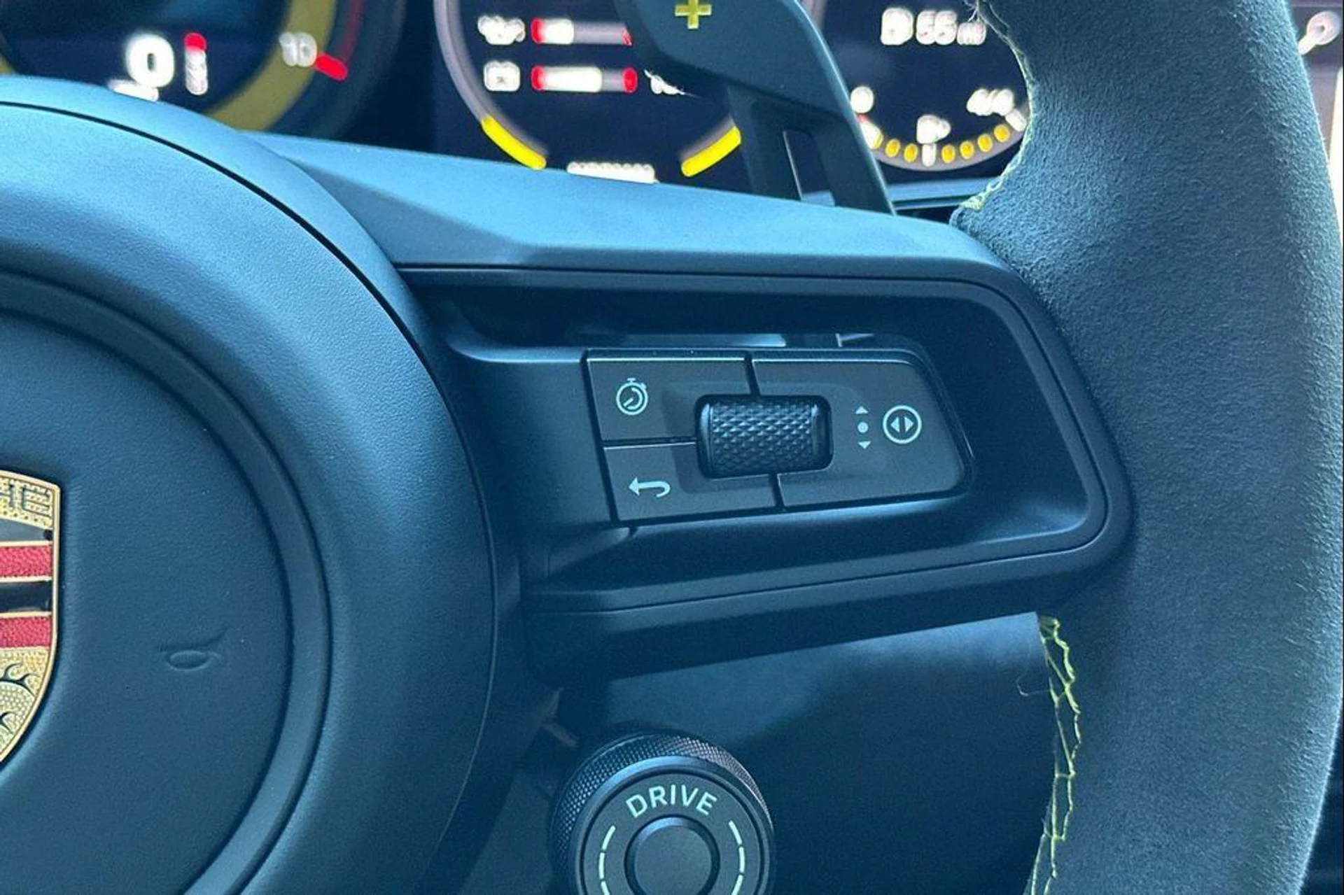 mph028_998749688_vpy6_Qpu_Qzwq_Tx_V_Es_Xlq_NCW_Zuq2g_4e5b29ca6b