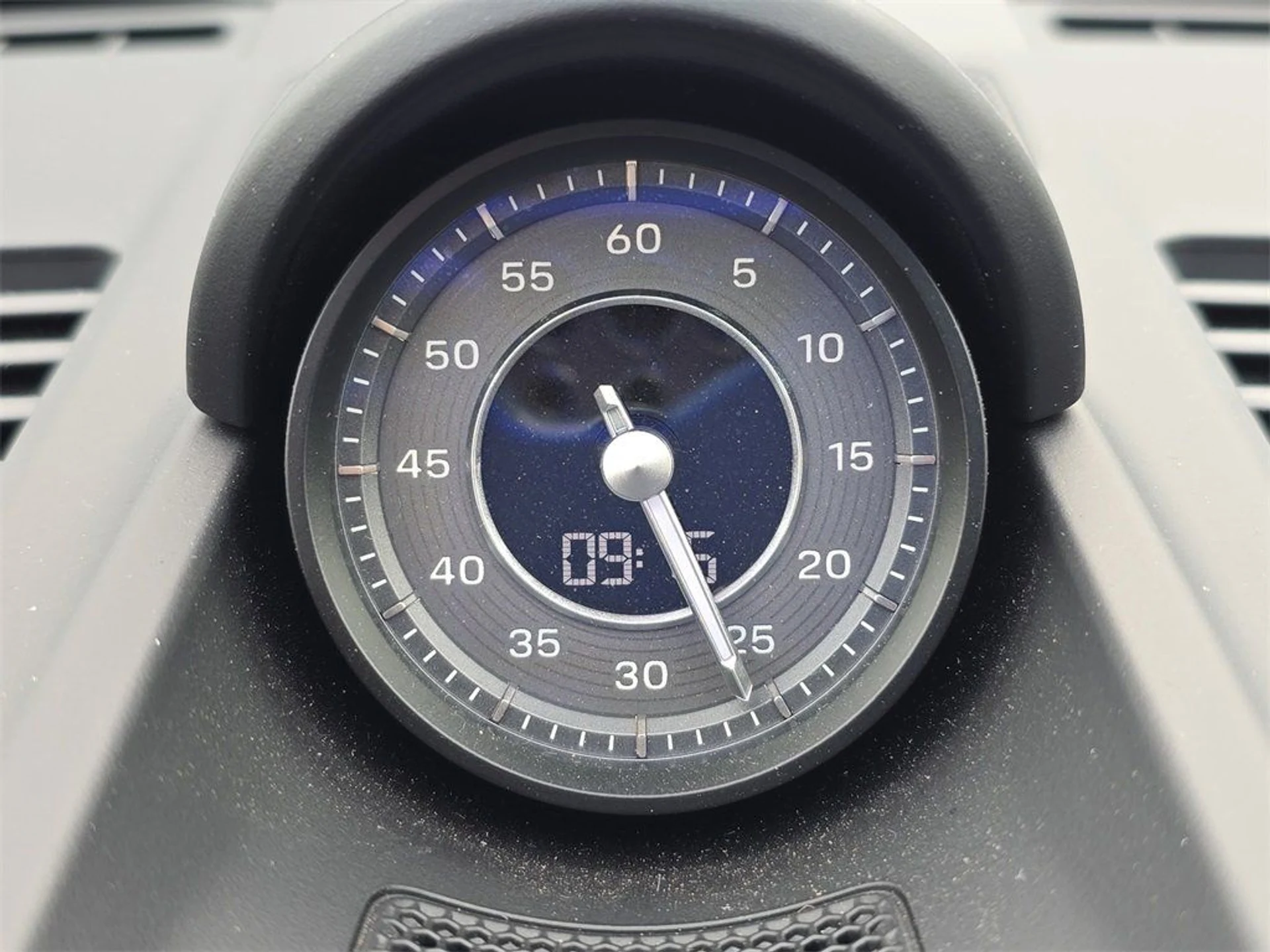 mph029_03b739c811f5452ebb3cb2852e7ffb4e_9f214e8b70