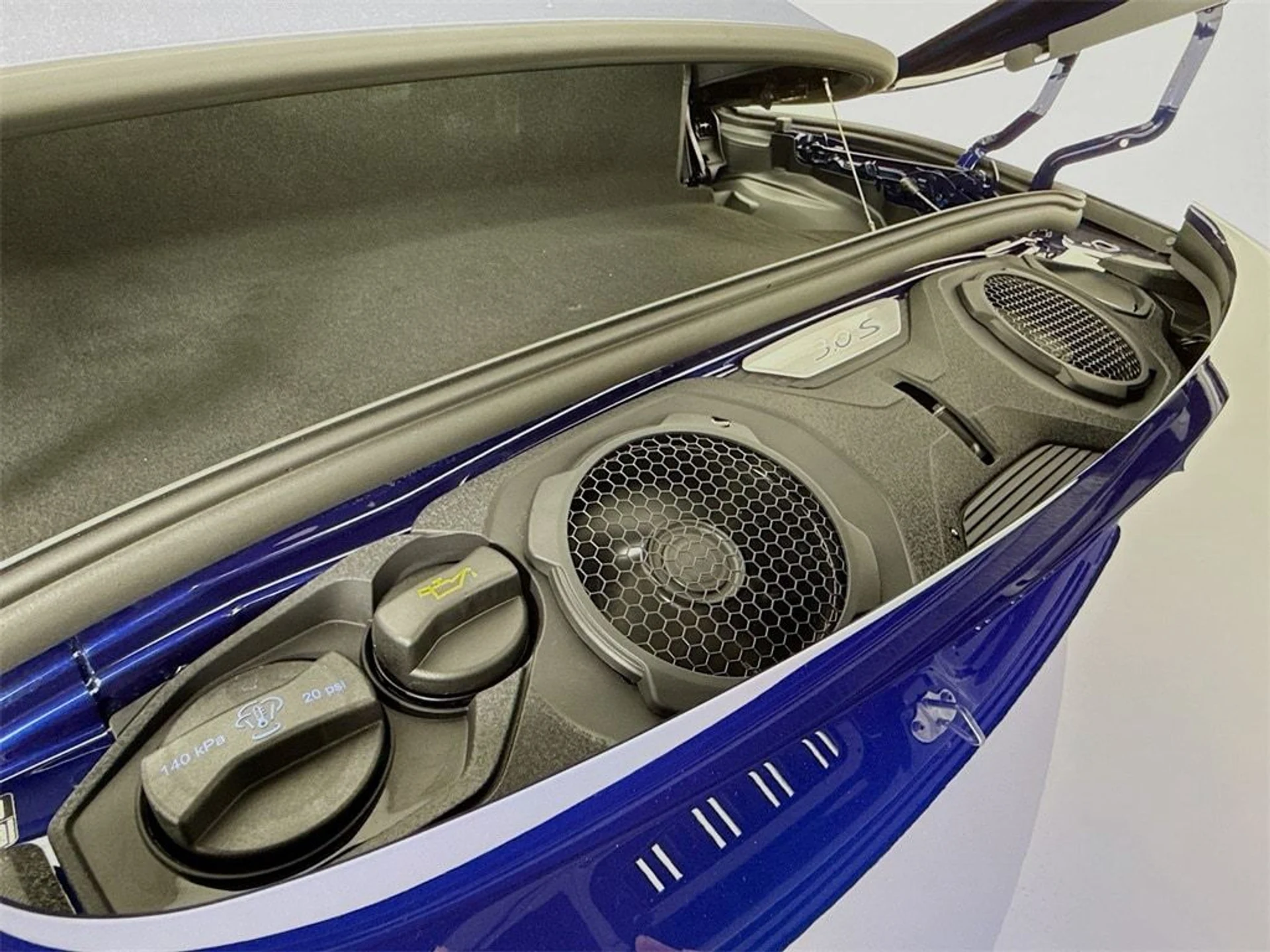 mph029_1000865834_ecfc99475dca6cdc9c0de7448ab9db86x_9f05ad0573