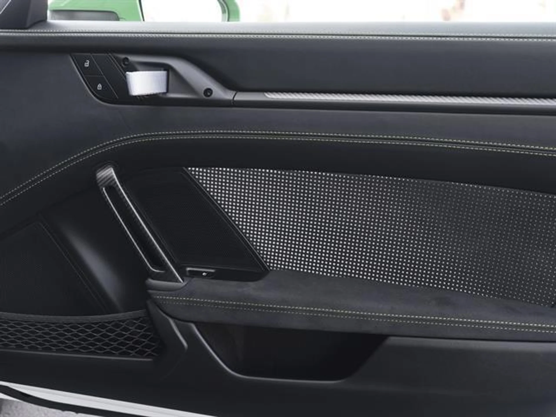 mph029_1005958141_nb3_P5_Ke_VZ_Wte_Rn_Fe_M1_Tt_J_Yu5los_8d57904409