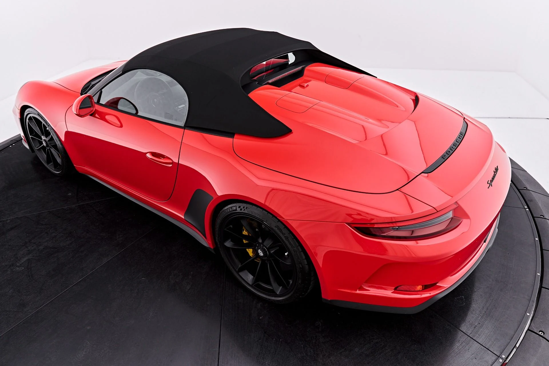 mph029_1006469366_Used_2019_Porsche_911_Speedster_1791997620_6354fd0d5f