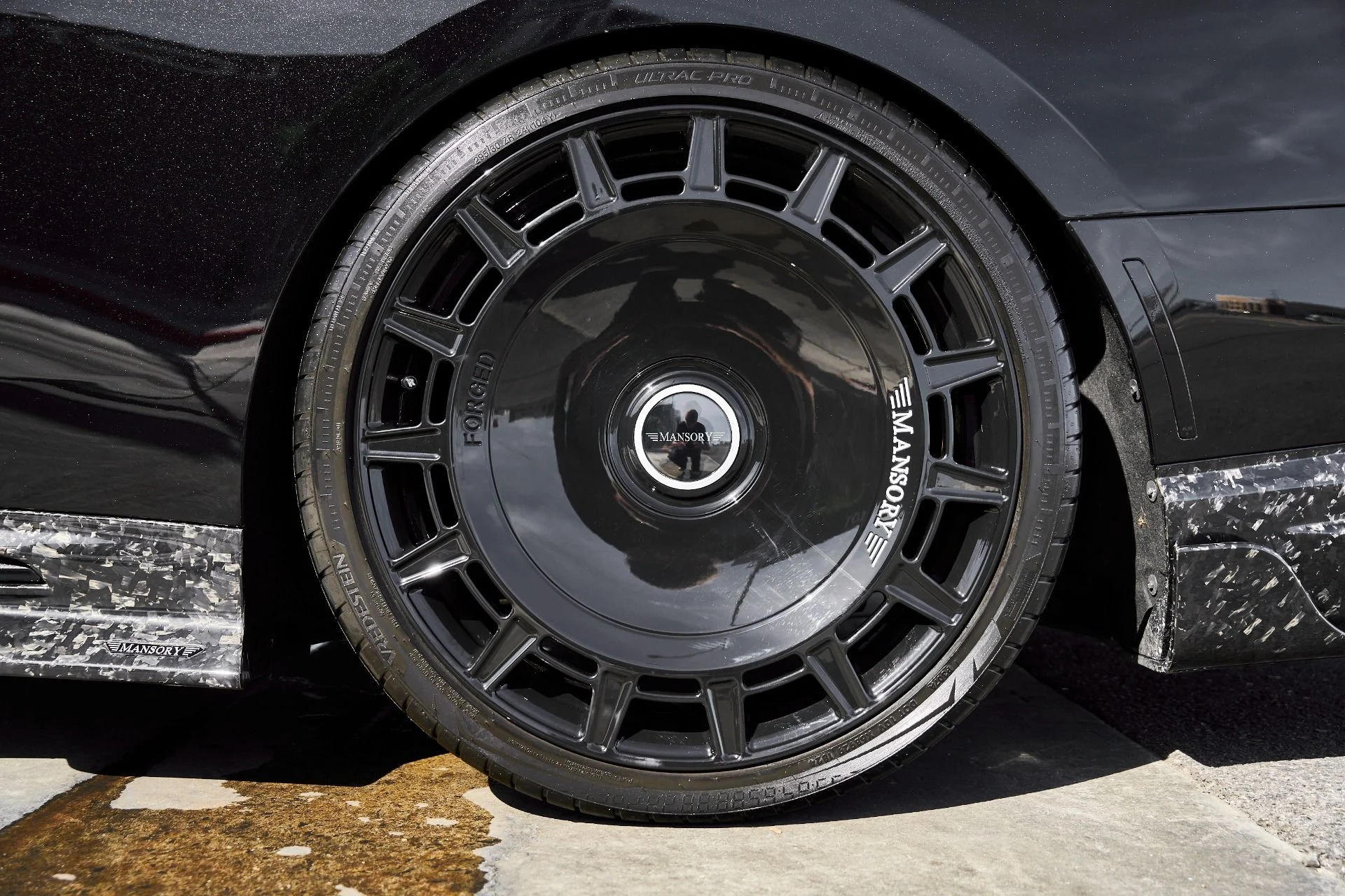 mph029_1012390378_Used_2025_Rolls_Royce_Spectre_Base_1773452479_9f582e87d2