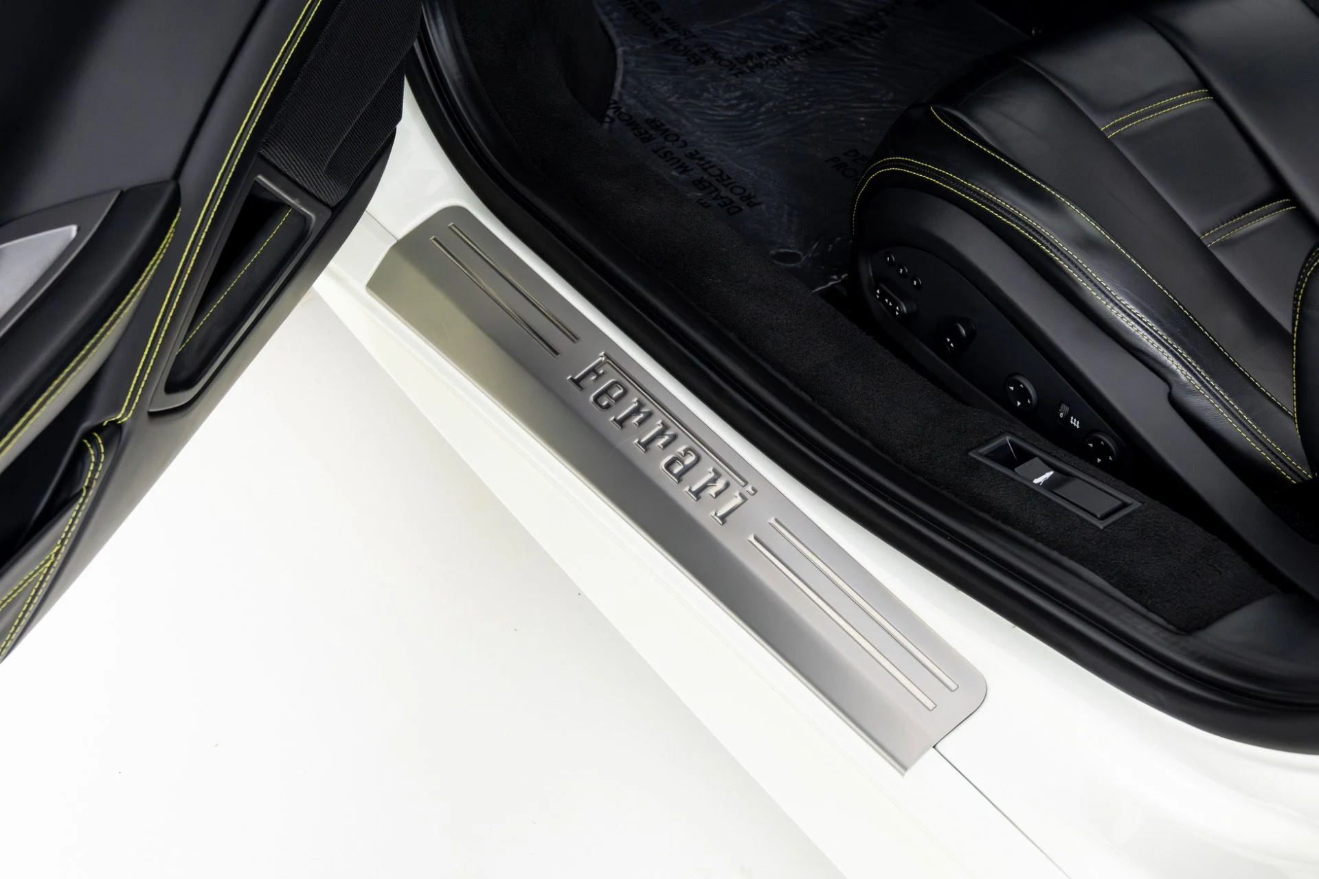 mph029_101688097_Used_2015_Ferrari_458_Italia_1766013370_a70db4daa8