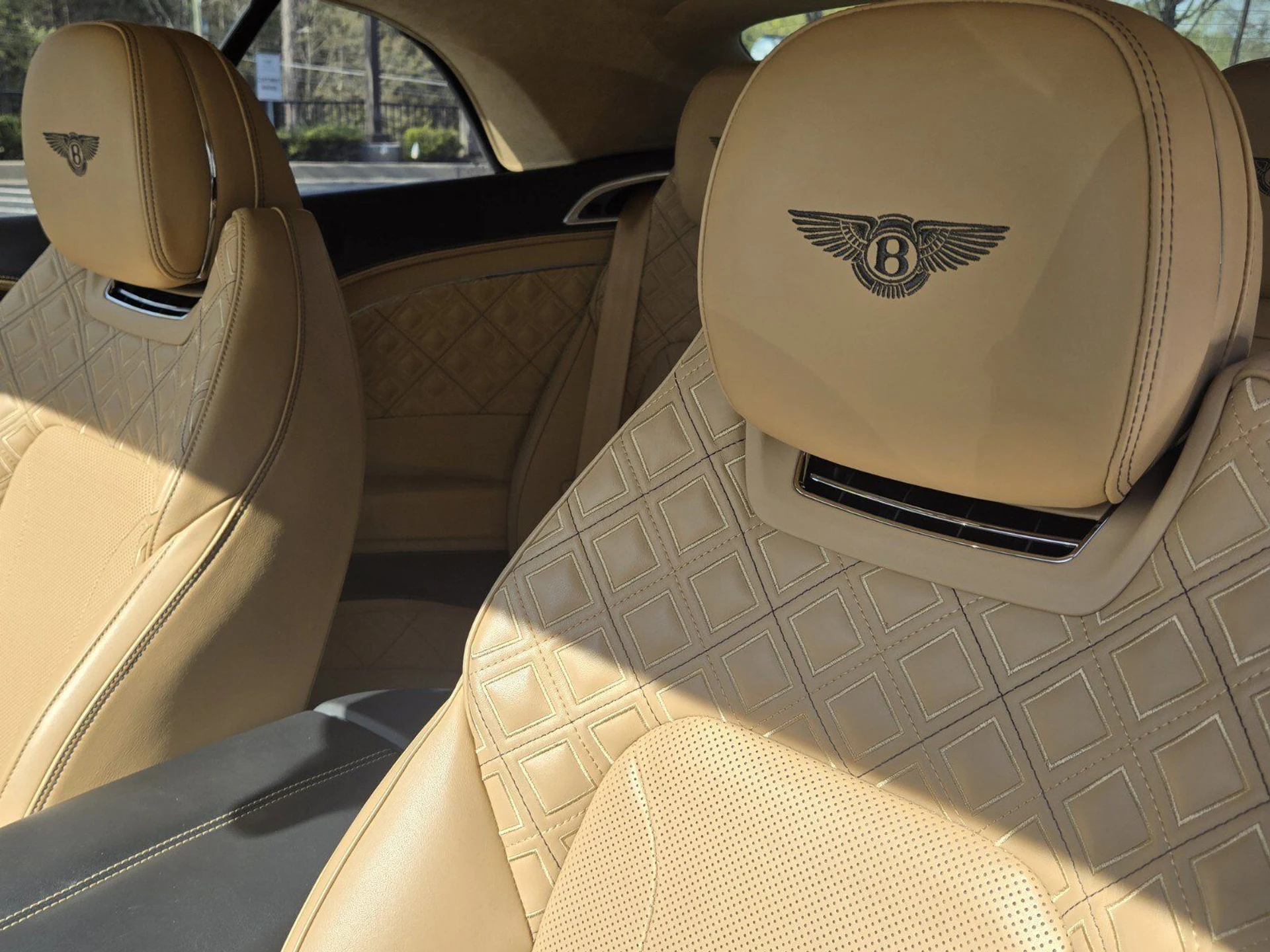 mph029_101937163_9449a4a367b0844818dc3026f894ab90x_efda2159f0