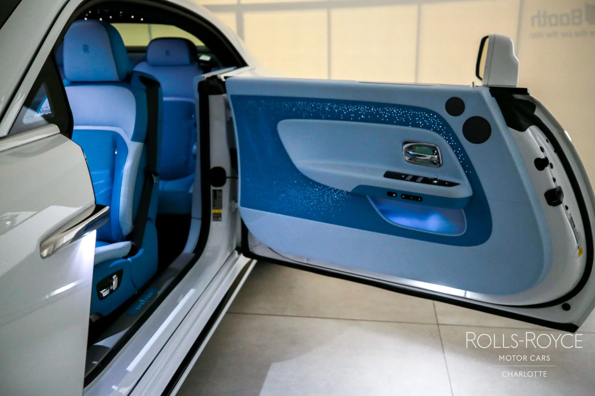 mph029_1034661956_Used_2024_Rolls_Royce_Spectre_1776091344_a05e83e485