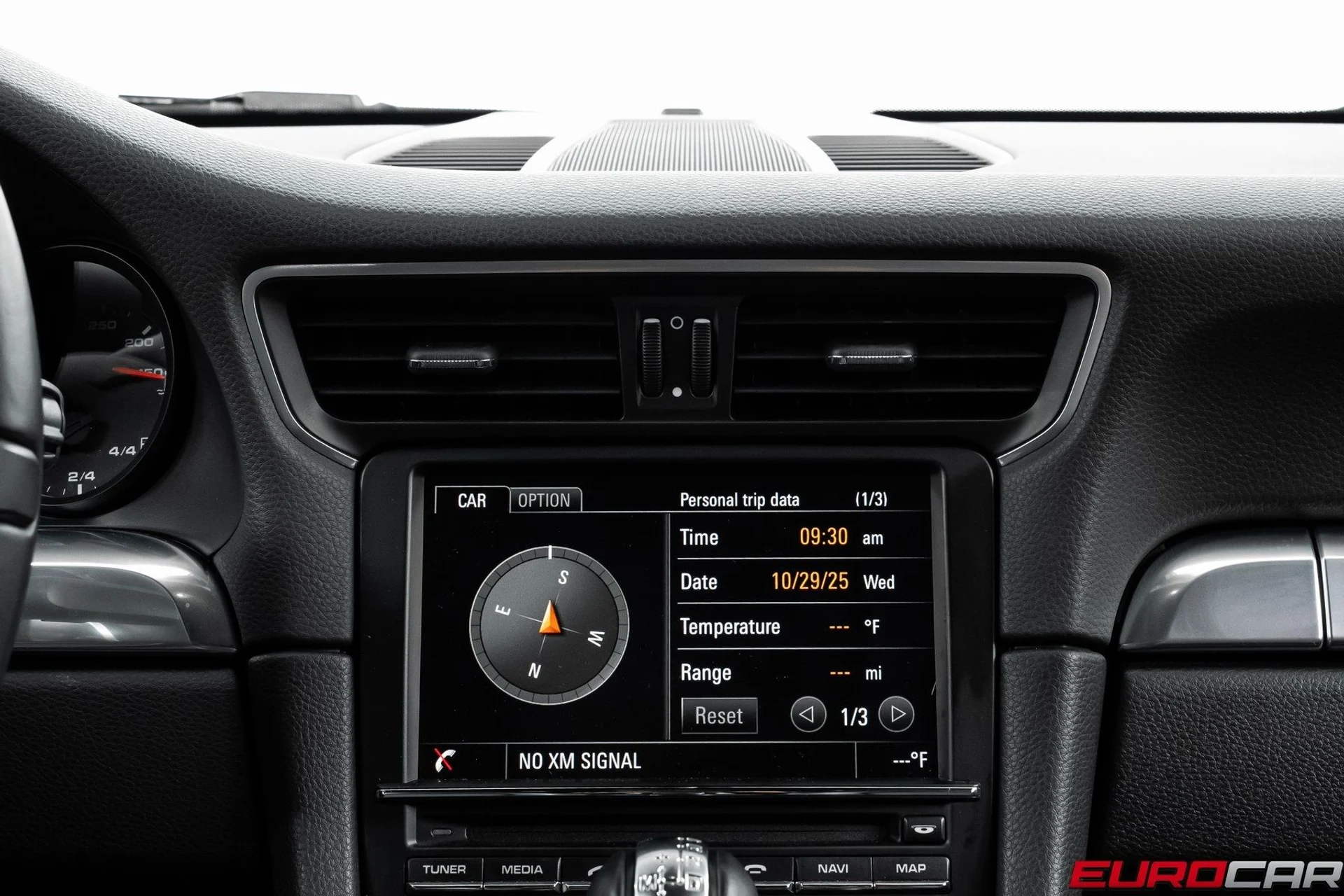 mph029_1035236297_image_30_a45e454b81