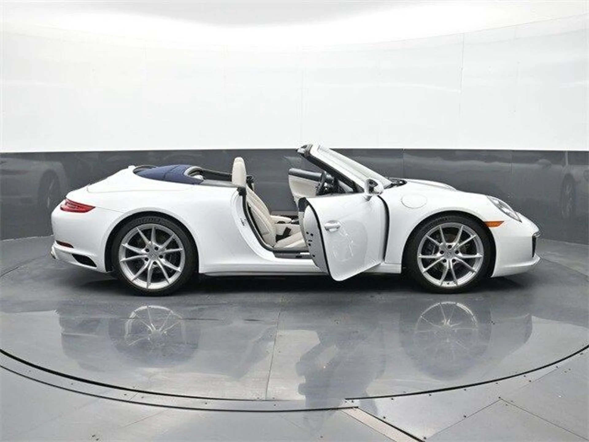 mph029_104156365_af8c4e90cb40c2e407b333ebd91fd669x_b933690a27