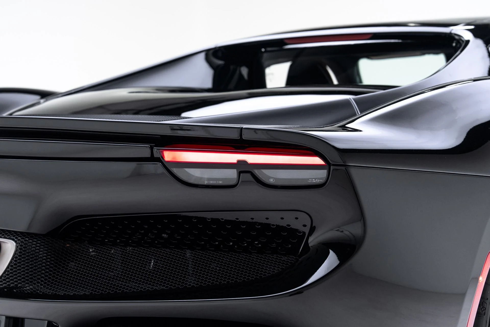 mph029_104221277_Used_2024_Ferrari_296_GTB_1775861527_988162e398