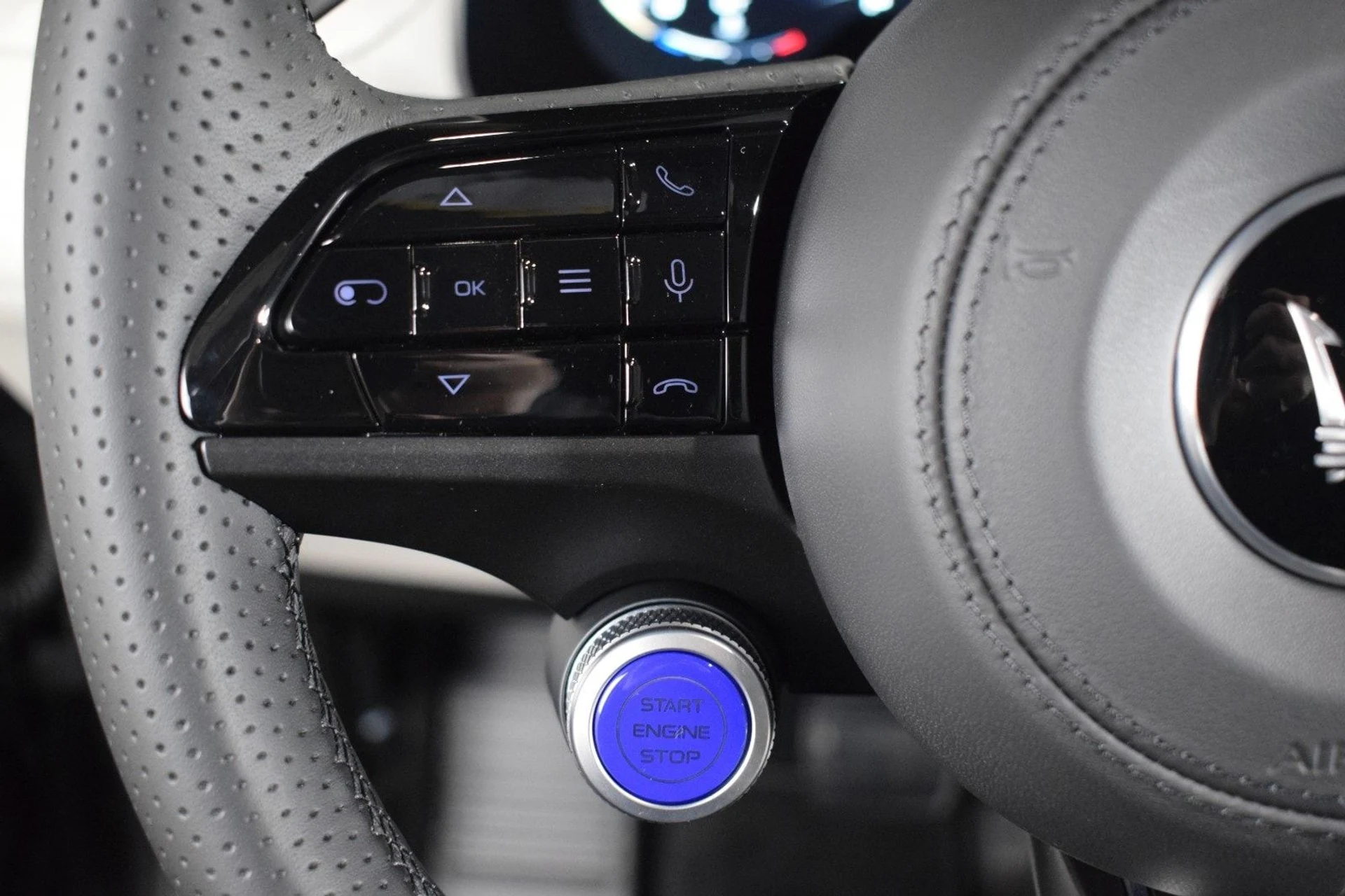 mph029_1044686861_e73b8a2a08298daae2054810e2743d74x_69d0f9d546