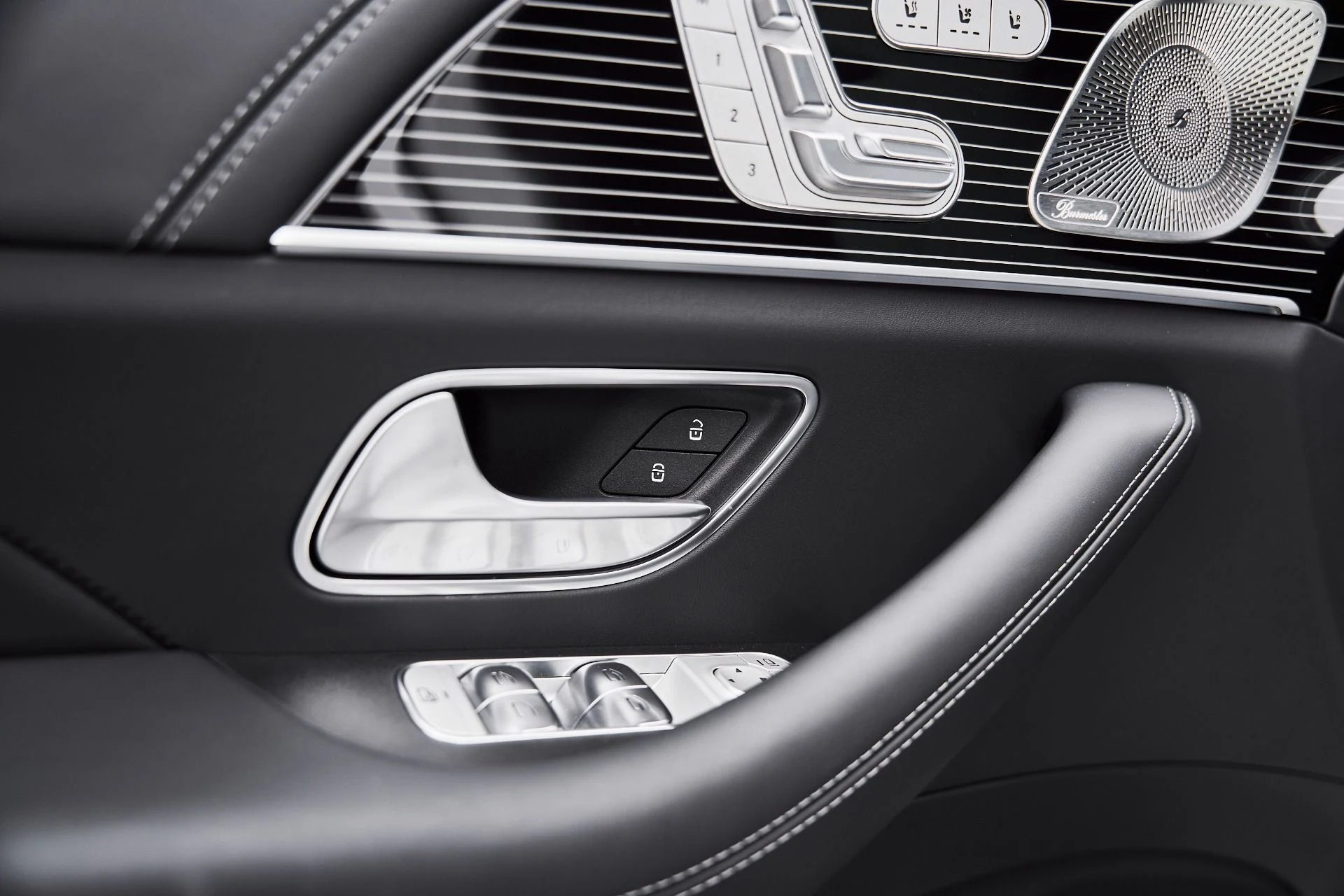 mph029_1048455813_Used_2026_Mercedes_Benz_GLS_Maybach_GLS_600_1777160241_d57d3ae817