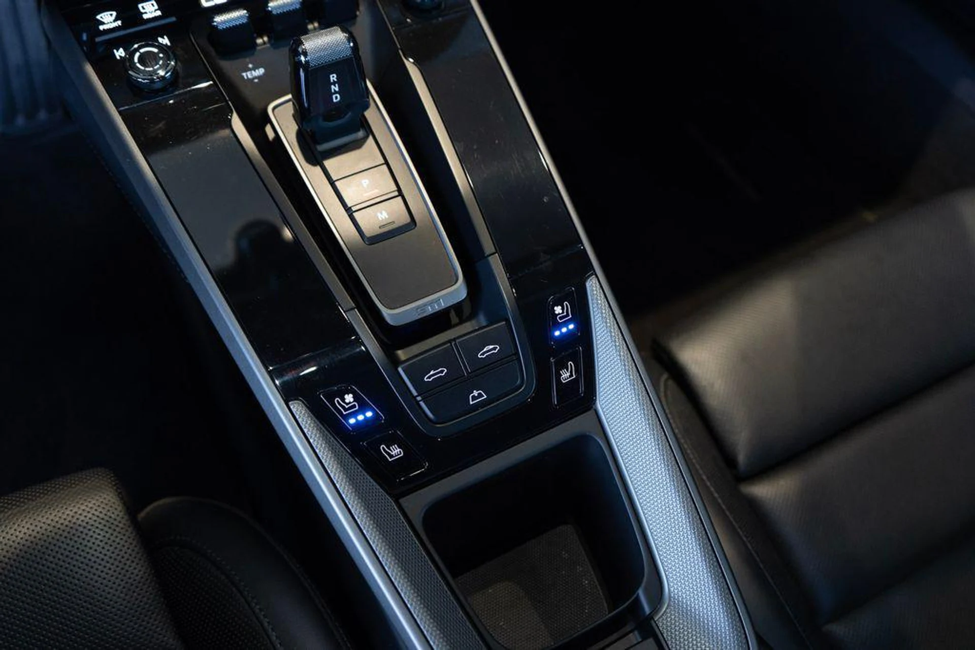 mph029_1052186198_g9t_T_Srmr_N9w0to_Ls_XR_5_F_Avcf1_Y_b446b76a3d