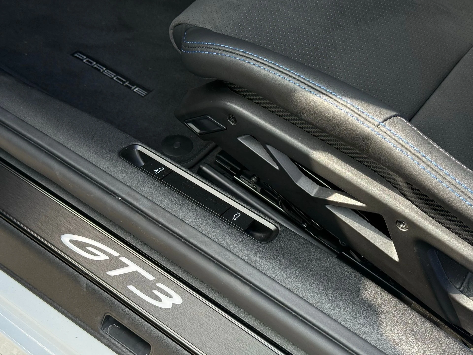 mph029_1057015859_4c4c16543d3ddf2895c739cafd1117aa_32155100b5