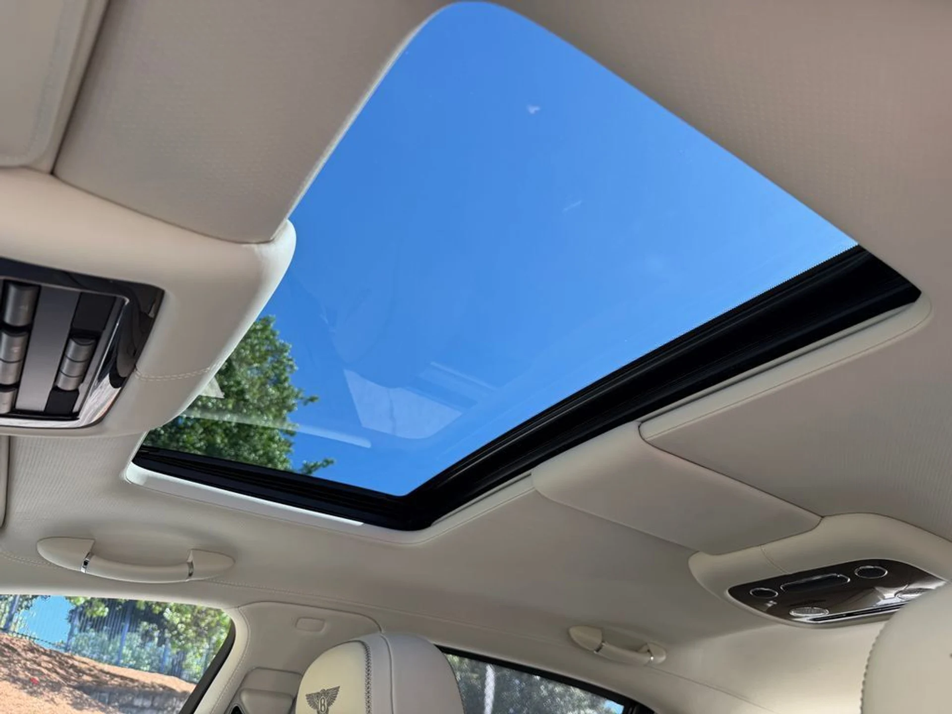 mph029_1058855174_a0e69e1ee6514a0e926cbc0f81f1d626_a1342c7093