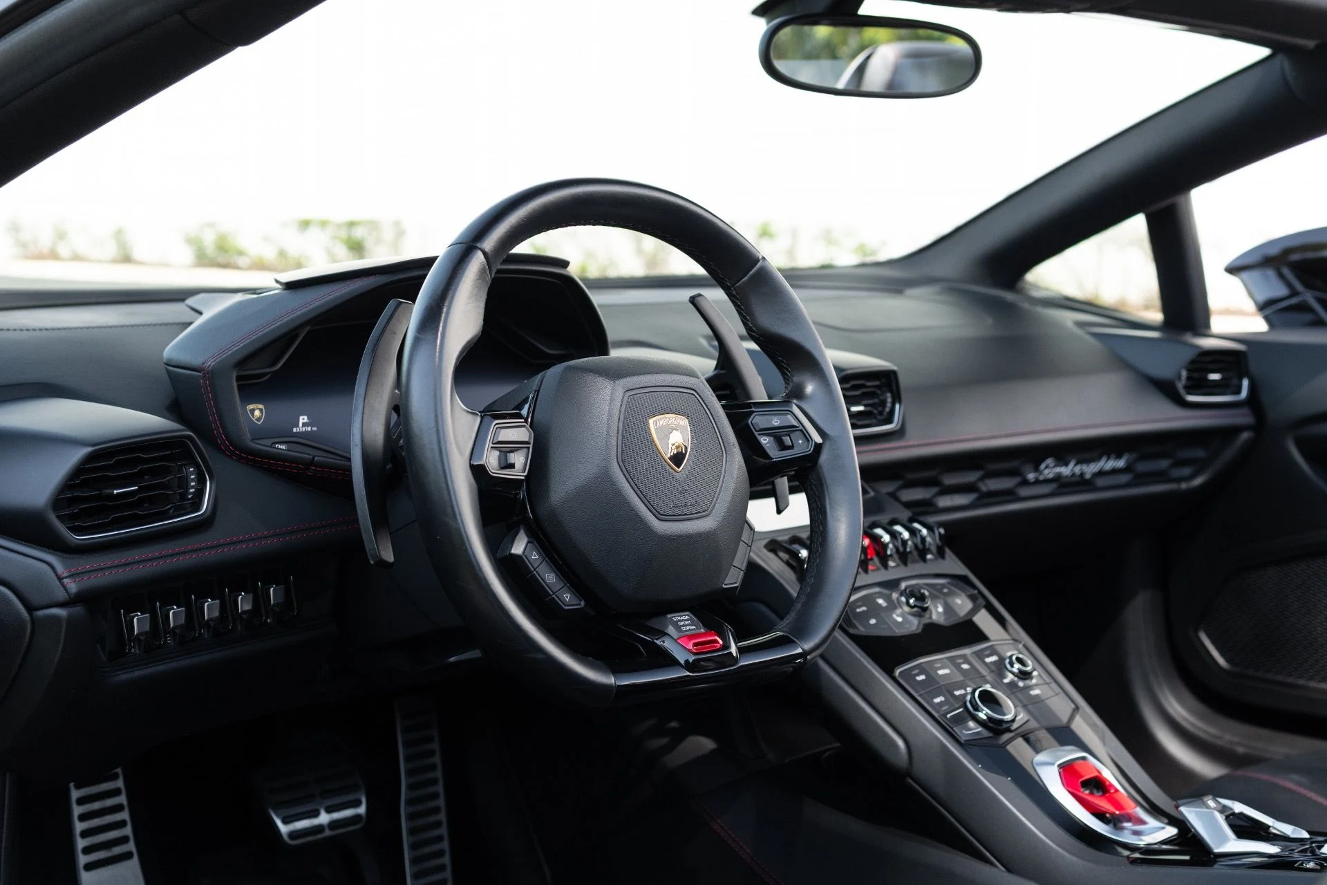 mph029_1060595148_Used_2017_Lamborghini_Huracan_LP_610_4_Spyder_1774364183_7e802bc995