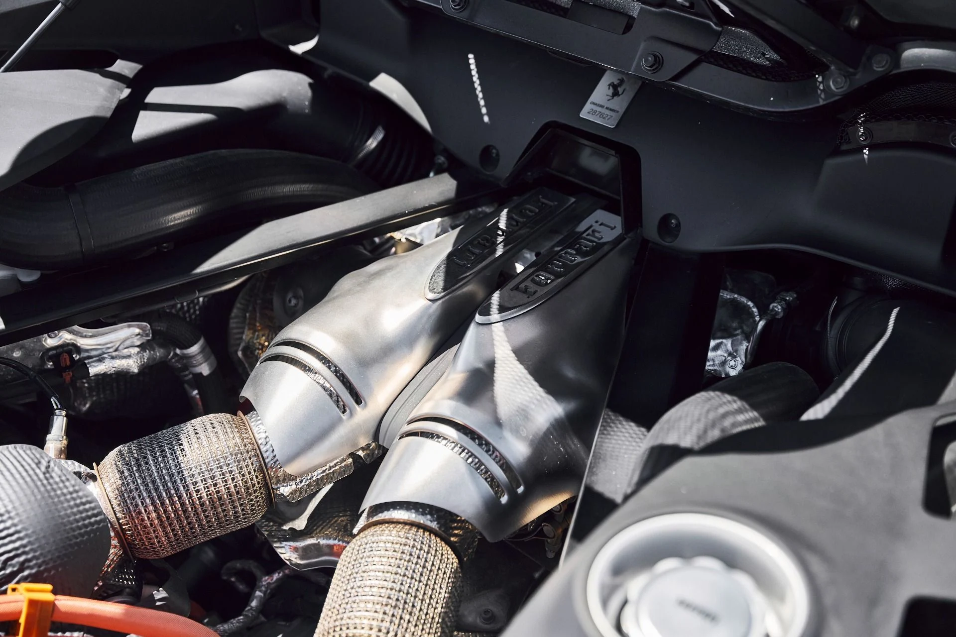 mph029_1062428052_Used_2022_Ferrari_296_GTB_Base_1776124632_bf63cf028f