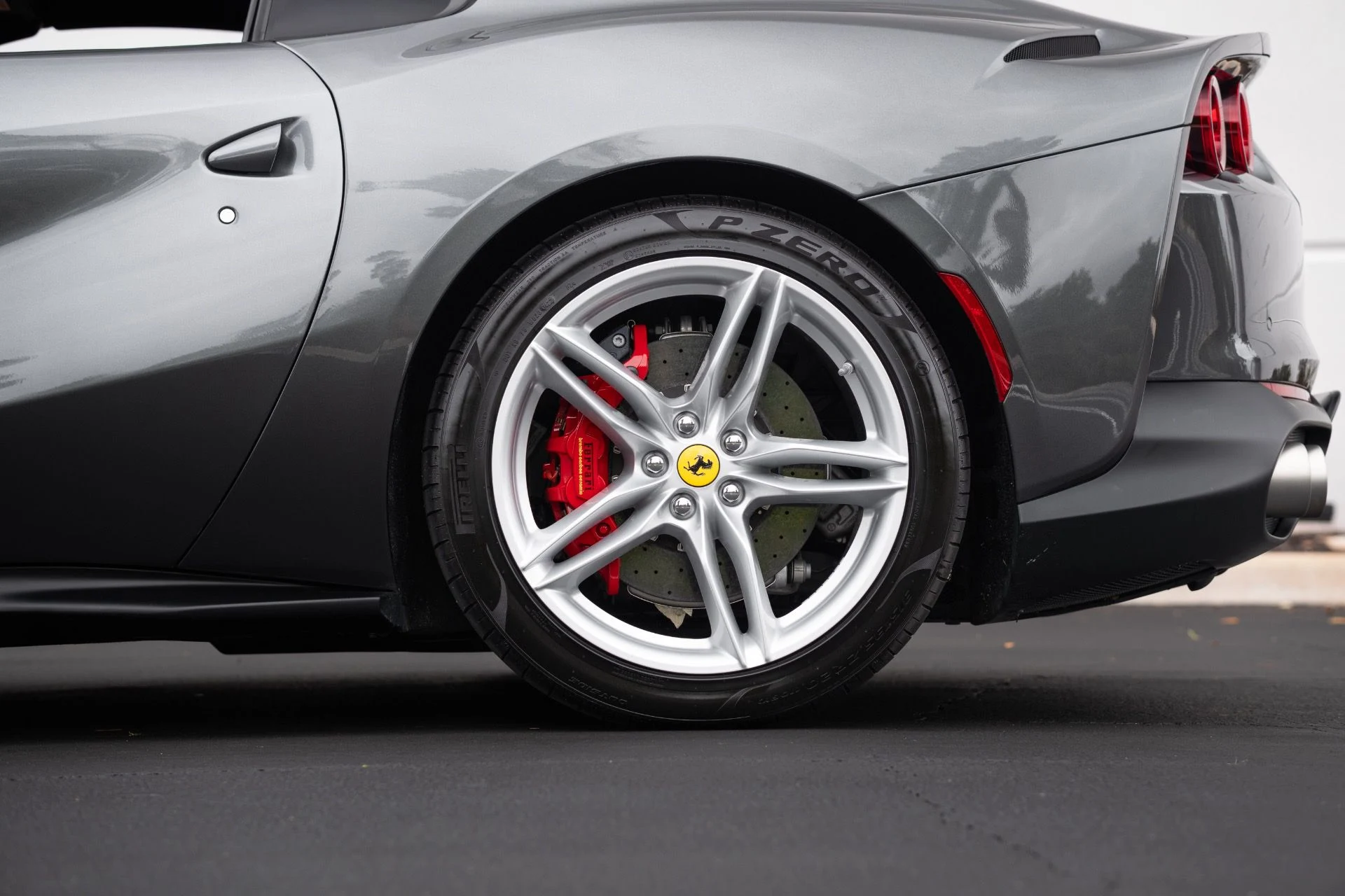 mph029_1071374120_Used_2022_Ferrari_812_GTS_1768275202_6a9487fcab