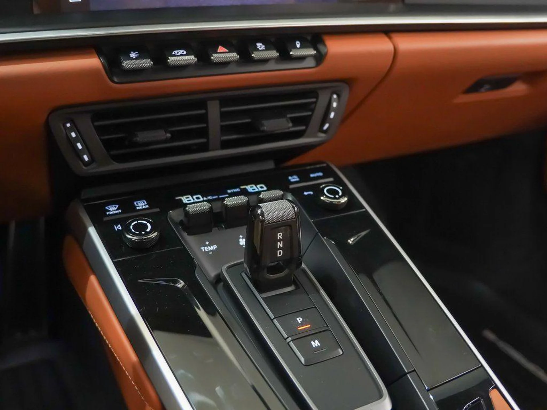 mph029_1077963173_K_Zong_J71ta_YW_584n_R_Zp_Qlz_O_Xa_C0_a6d3a18930