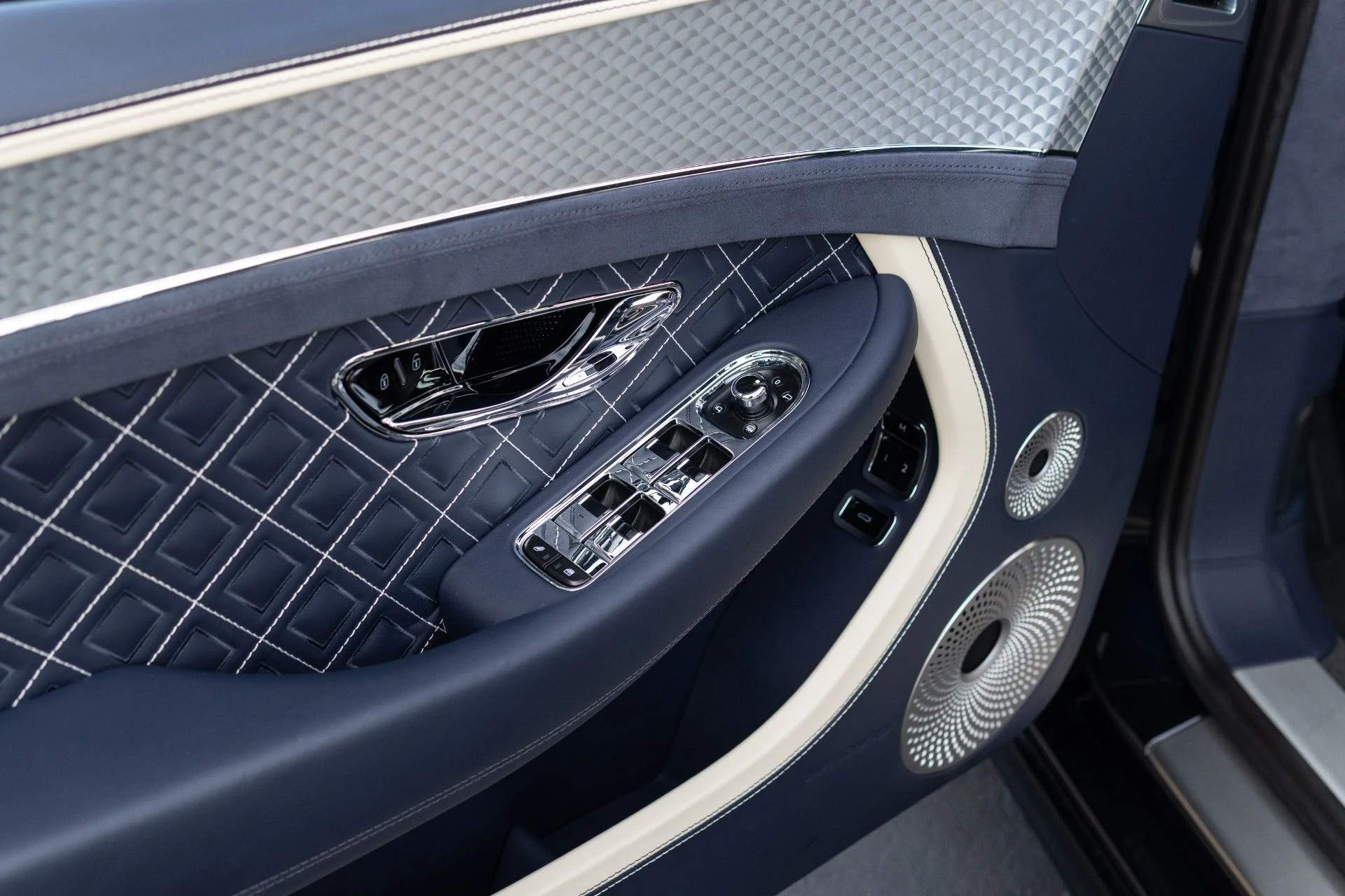 mph029_1078060400_Used_2023_Bentley_Continental_GT_Speed_1775098495_a03d33249a