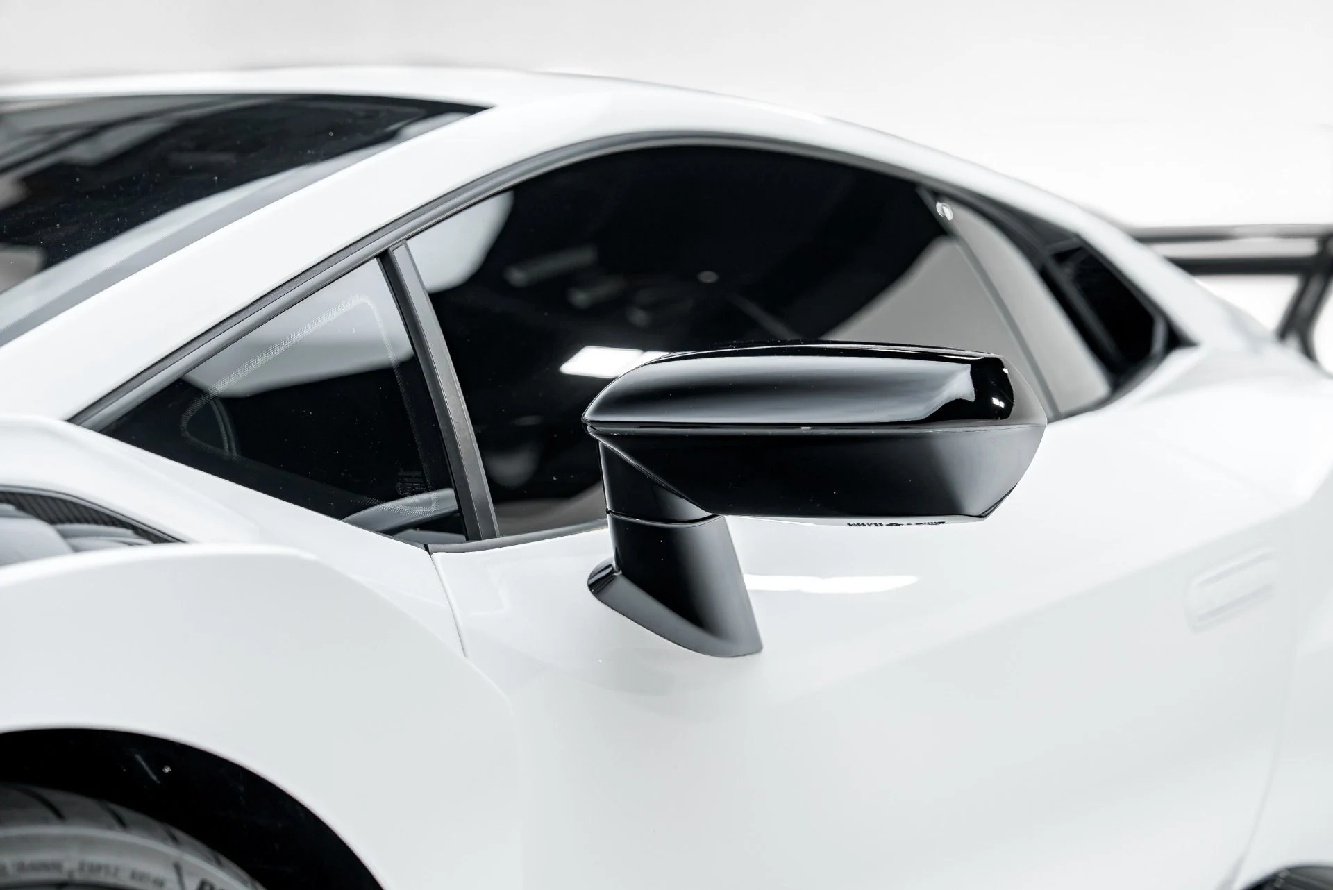 mph029_1078211998_Used_2022_Lamborghini_Huracan_STO_1790709112_2e076121ad