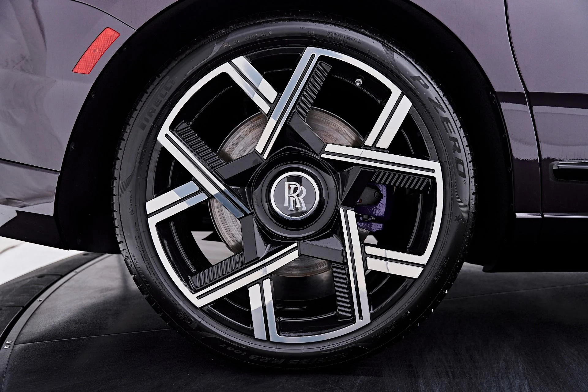 mph029_1080201255_Used_2025_Rolls_Royce_Cullinan_Black_Badge_1788368902_11bfb04ca8