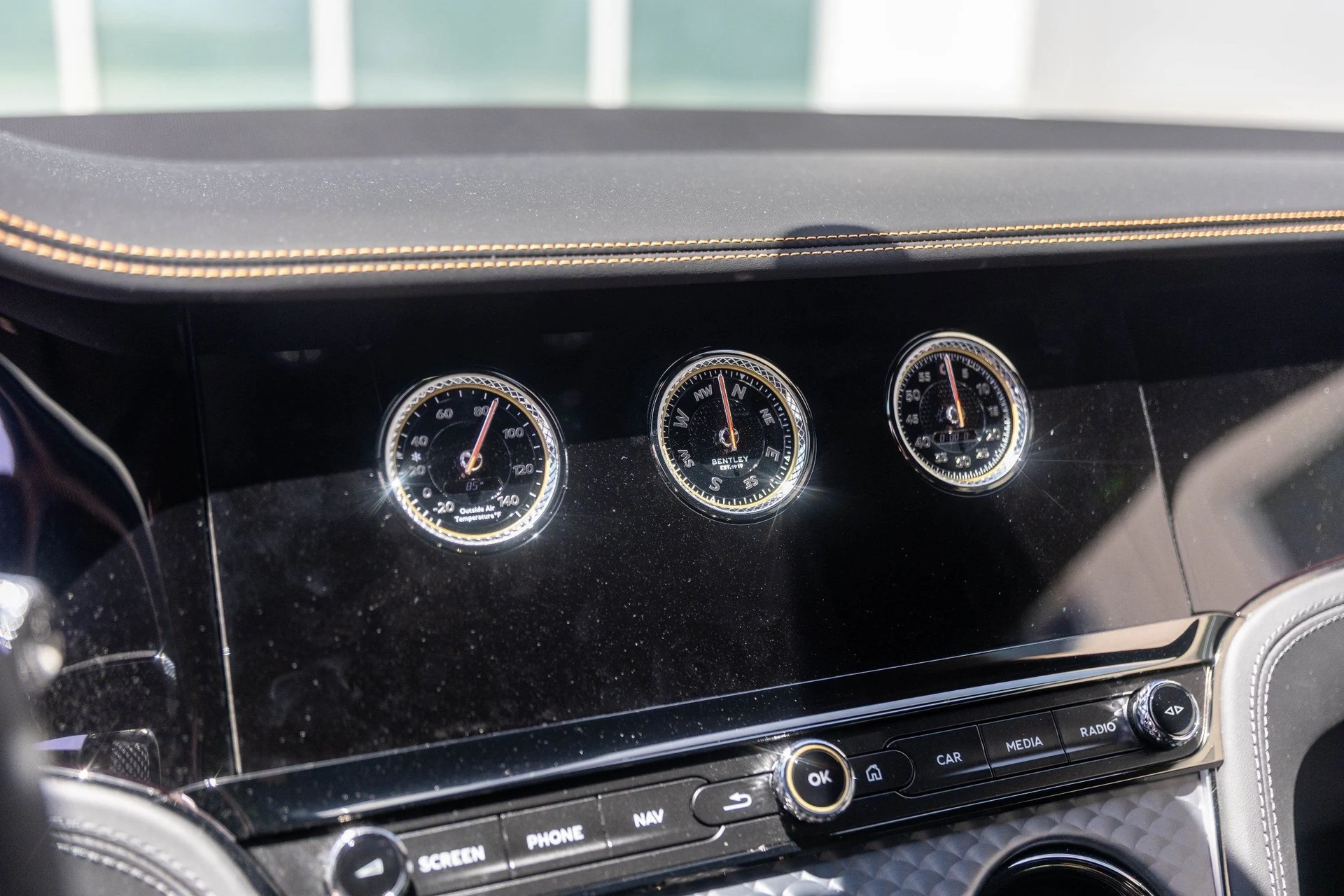 mph029_1082891634_Hi_Tech_Luxury_Imports_LLC_SCBCP_2_ZG_0_SC_023285_image_29_55cac58094