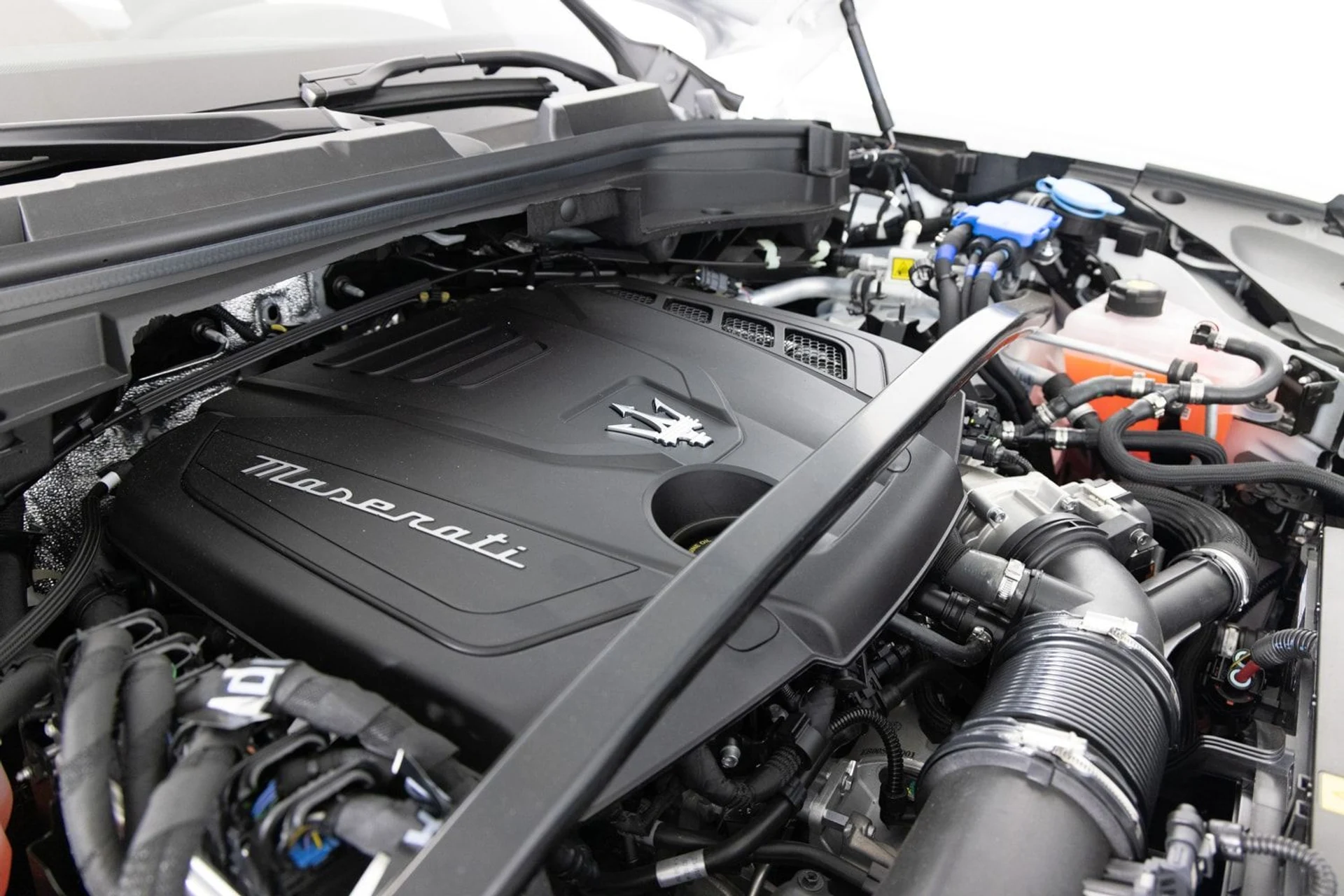 mph029_1096346286_56616a377f404a1b82c966155c5be139_9d2cd40567