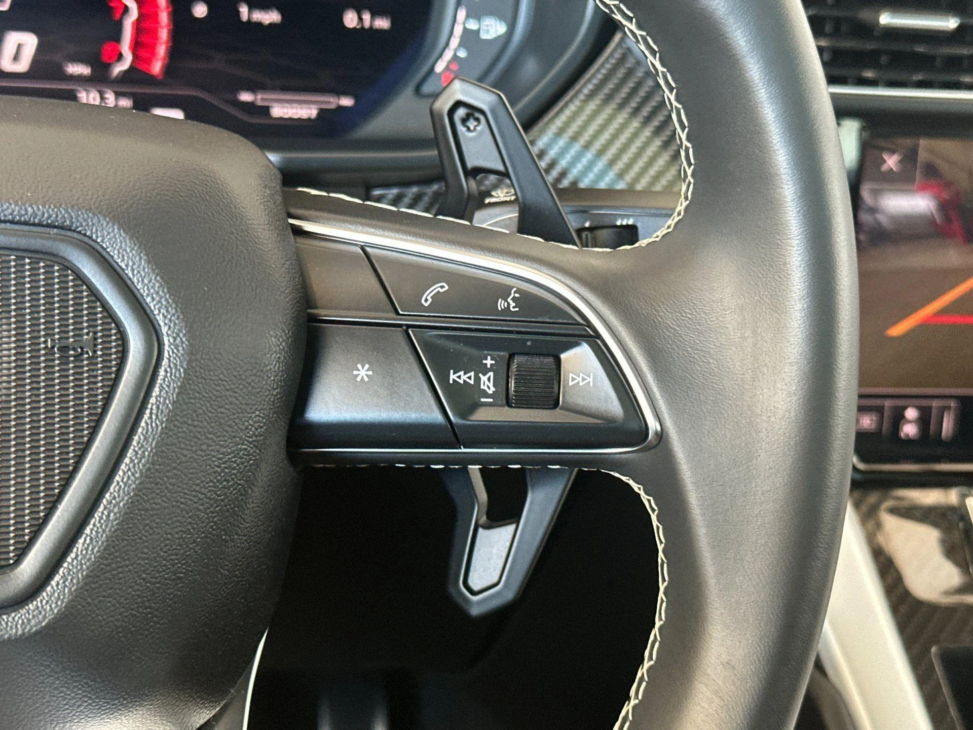 mph029_1106070564_Used_2021_Lamborghini_Urus_1785318277_4237e8c5e3