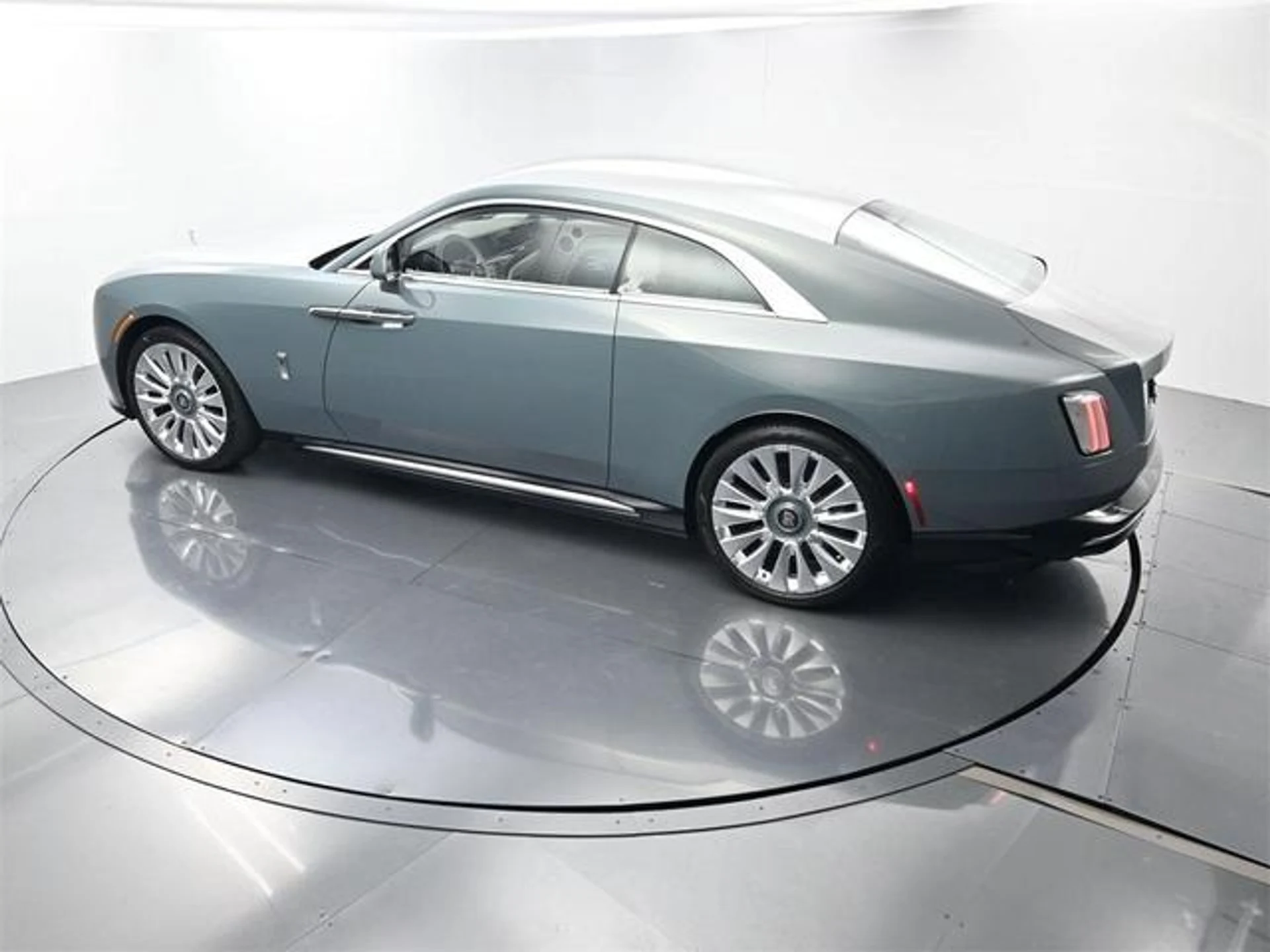 mph029_1106075804_Yul_HC_Ew22opt_O32o_Lc2_Xzj_Jv_Z_Sw_b31a40a3f4