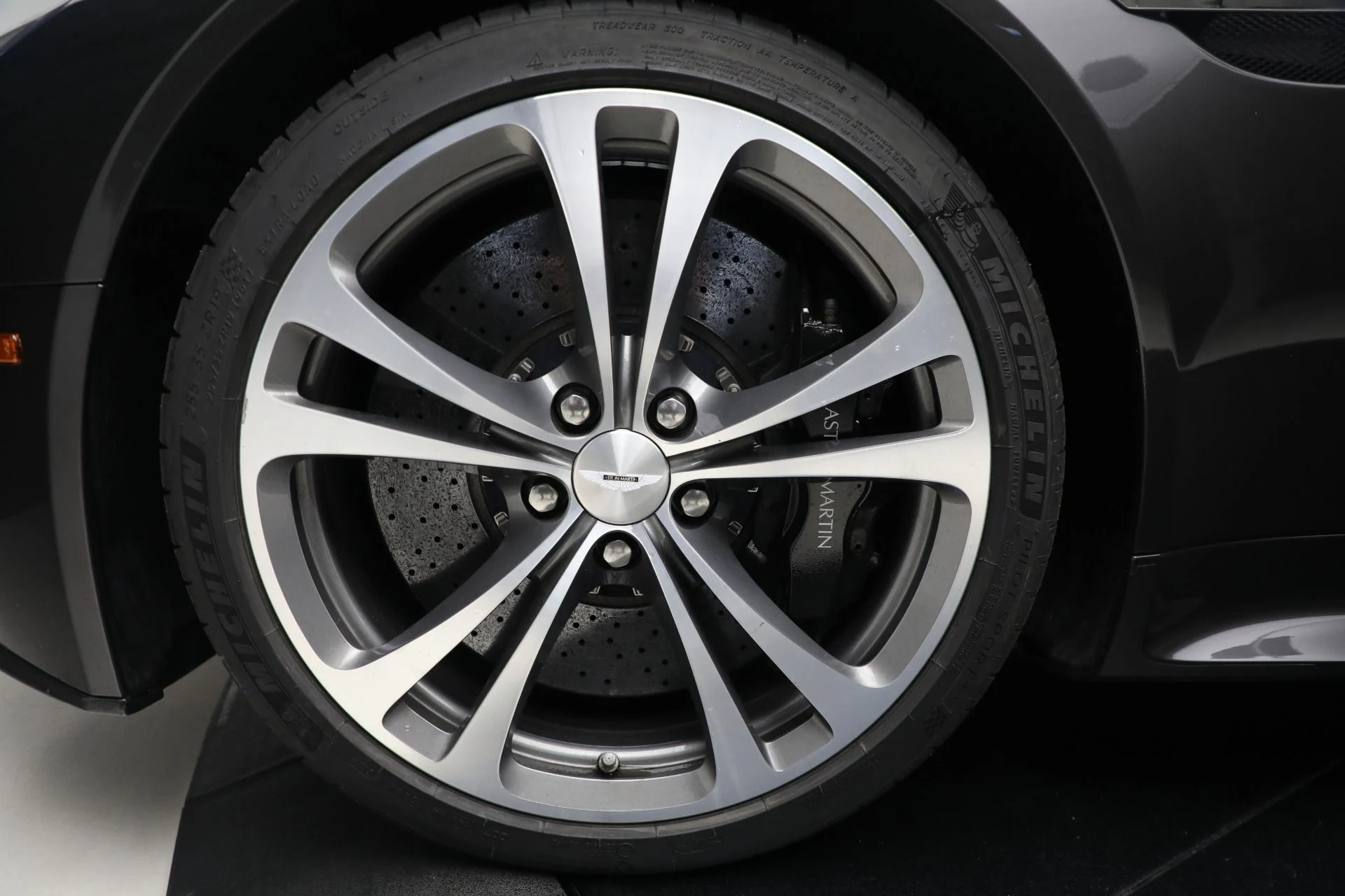 mph029_1108547508_Used_2011_Aston_Martin_V12_Vantage_b07ebe3fd5