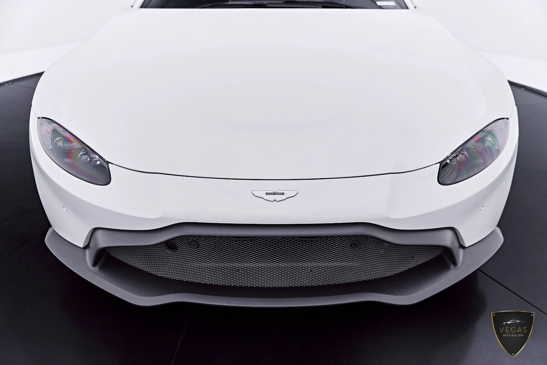 mph029_1115499923_Used_2023_Aston_Martin_Vantage_1783622439_7b88939df1