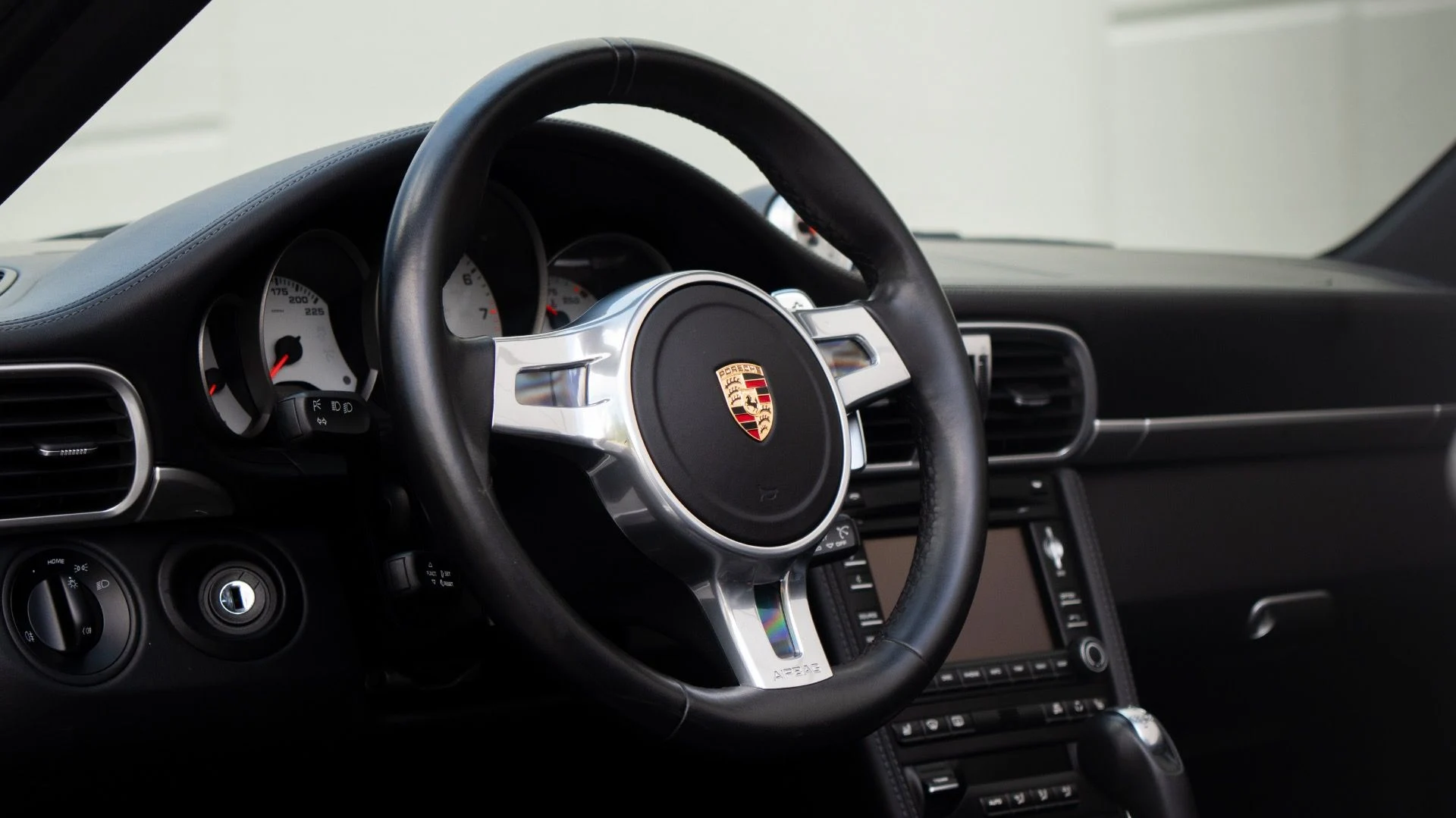 mph029_1115517781_Used_2011_Porsche_911_Turbo_S_1754935906_ad5fc4cbc7