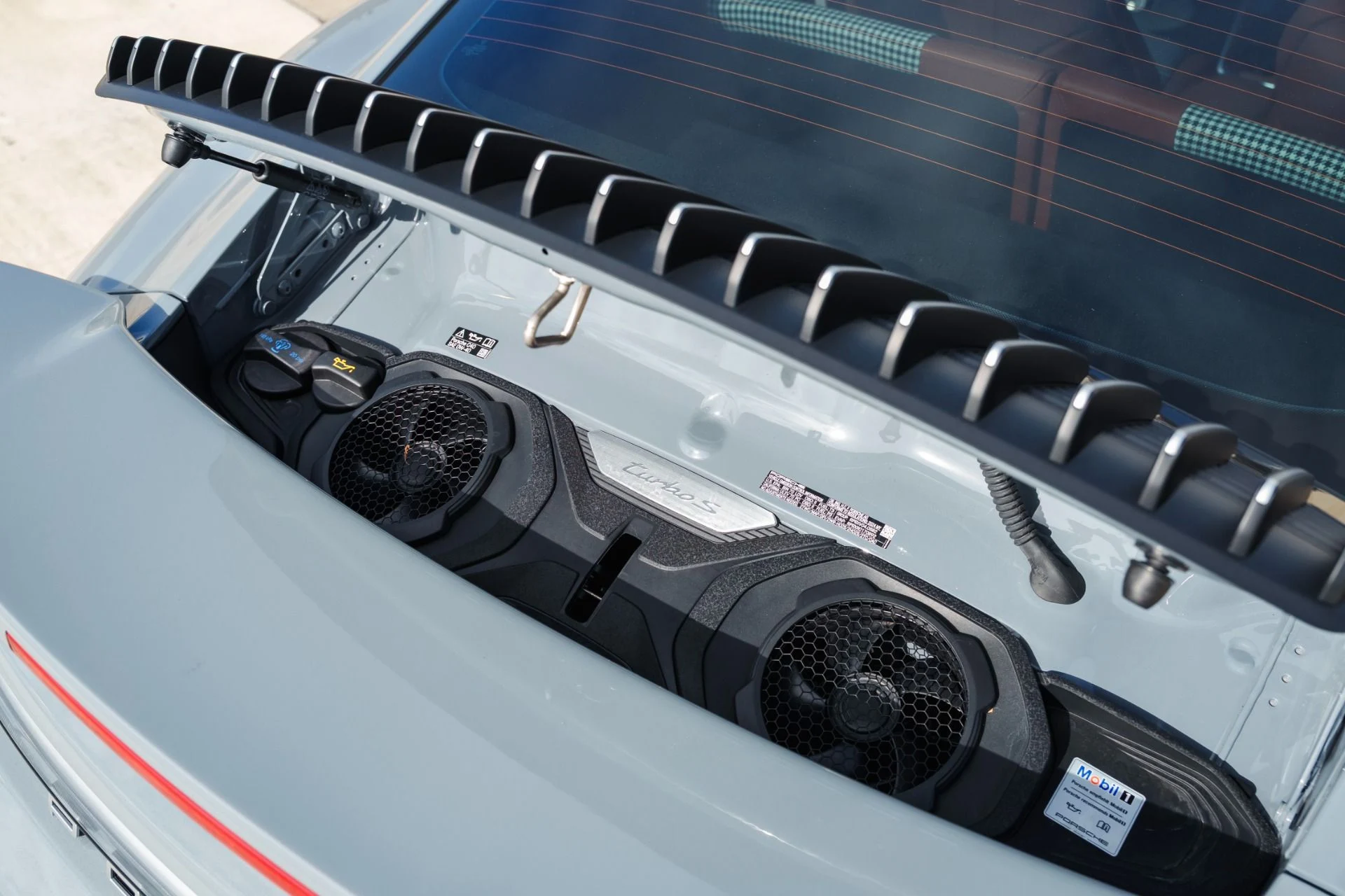 mph029_1124850134_Used_2024_Porsche_911_Turbo_S_1786490224_6cfe8e56fd