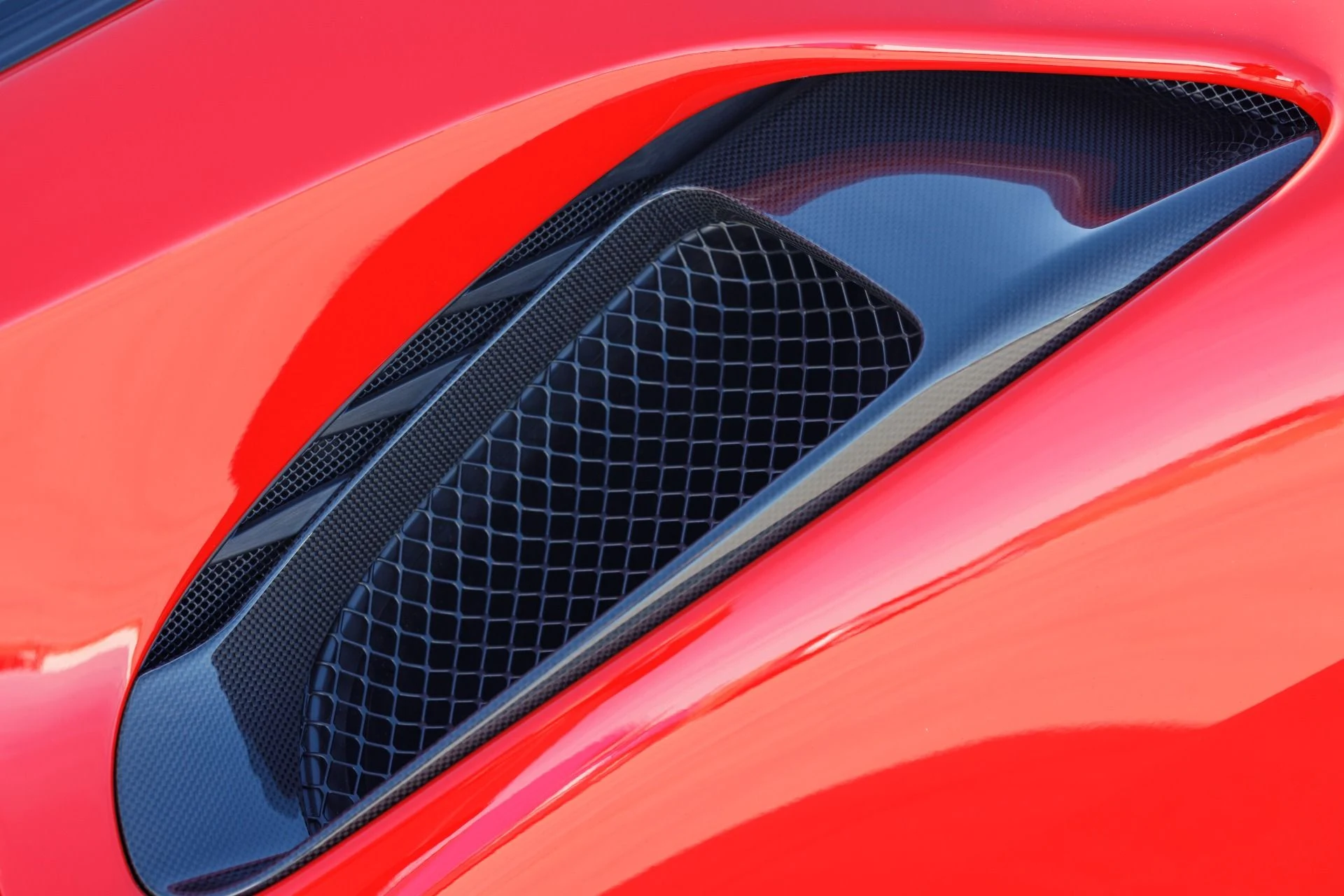 mph029_1144736075_Used_2020_Ferrari_488_Pista_1765914948_56dd205573