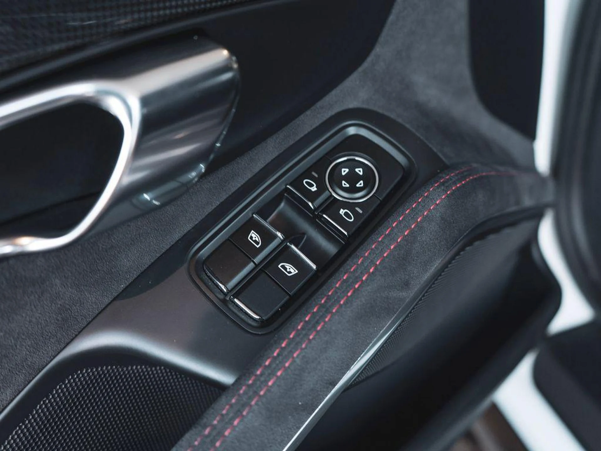 mph029_1146826419_o_Zu_Y7_H4_Lu_ppj_Jjpew_D9krf_KY_00_8a9ffe4d64