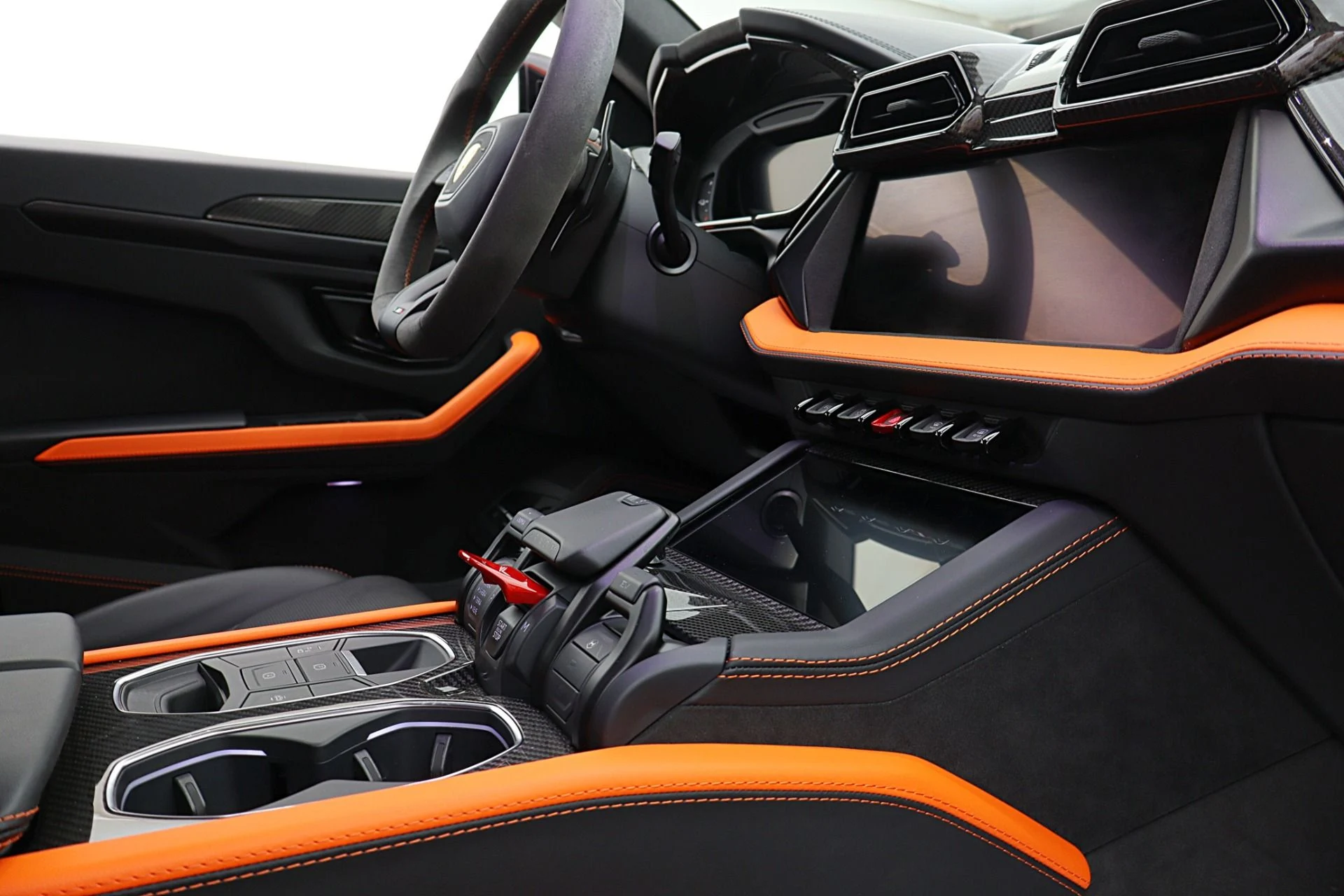 mph029_115099349_Used_2025_Lamborghini_Urus_SELEASE_OPTIONS_AVAILABLE_6f203b2132