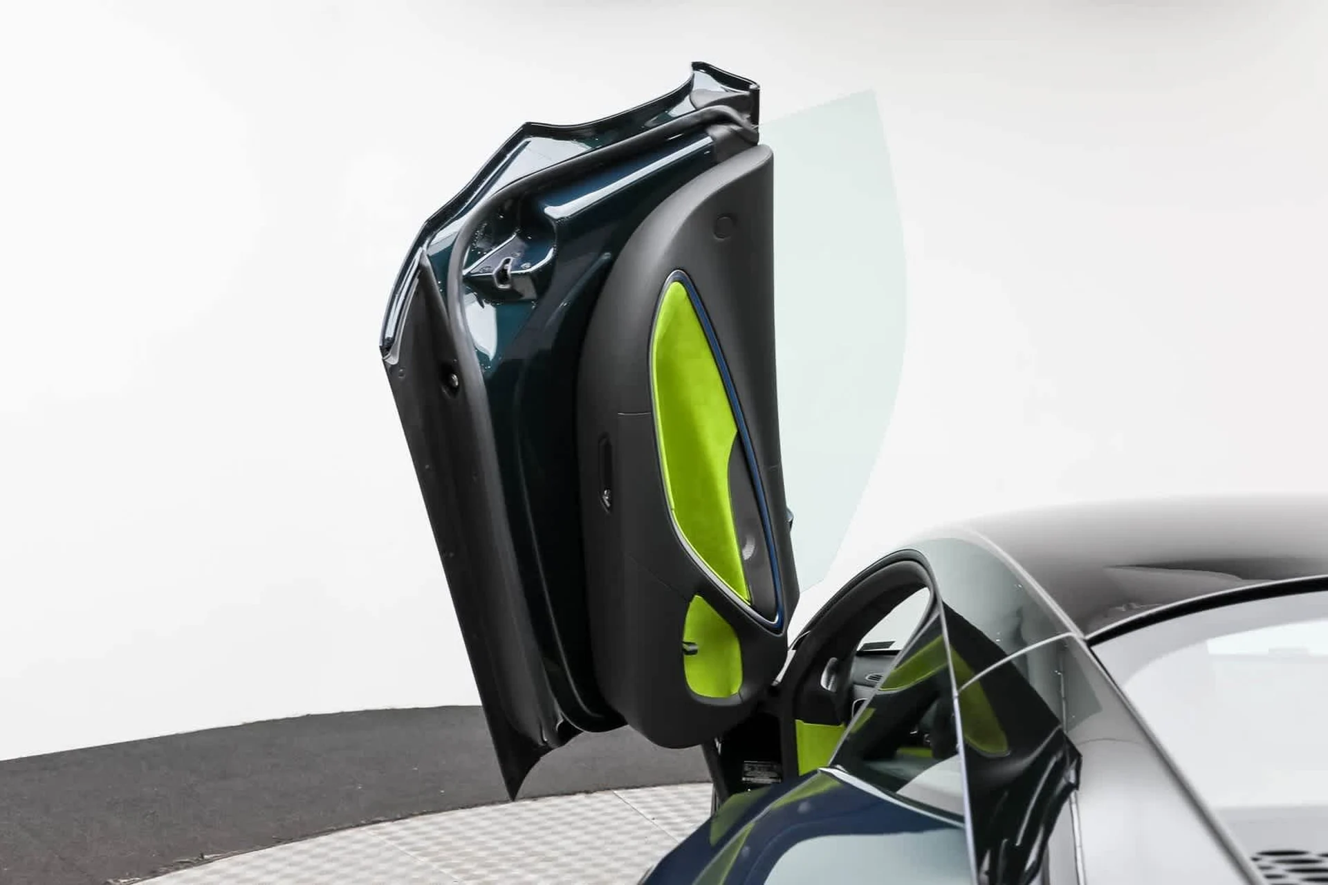 mph029_115528057_30_06c6ad8176