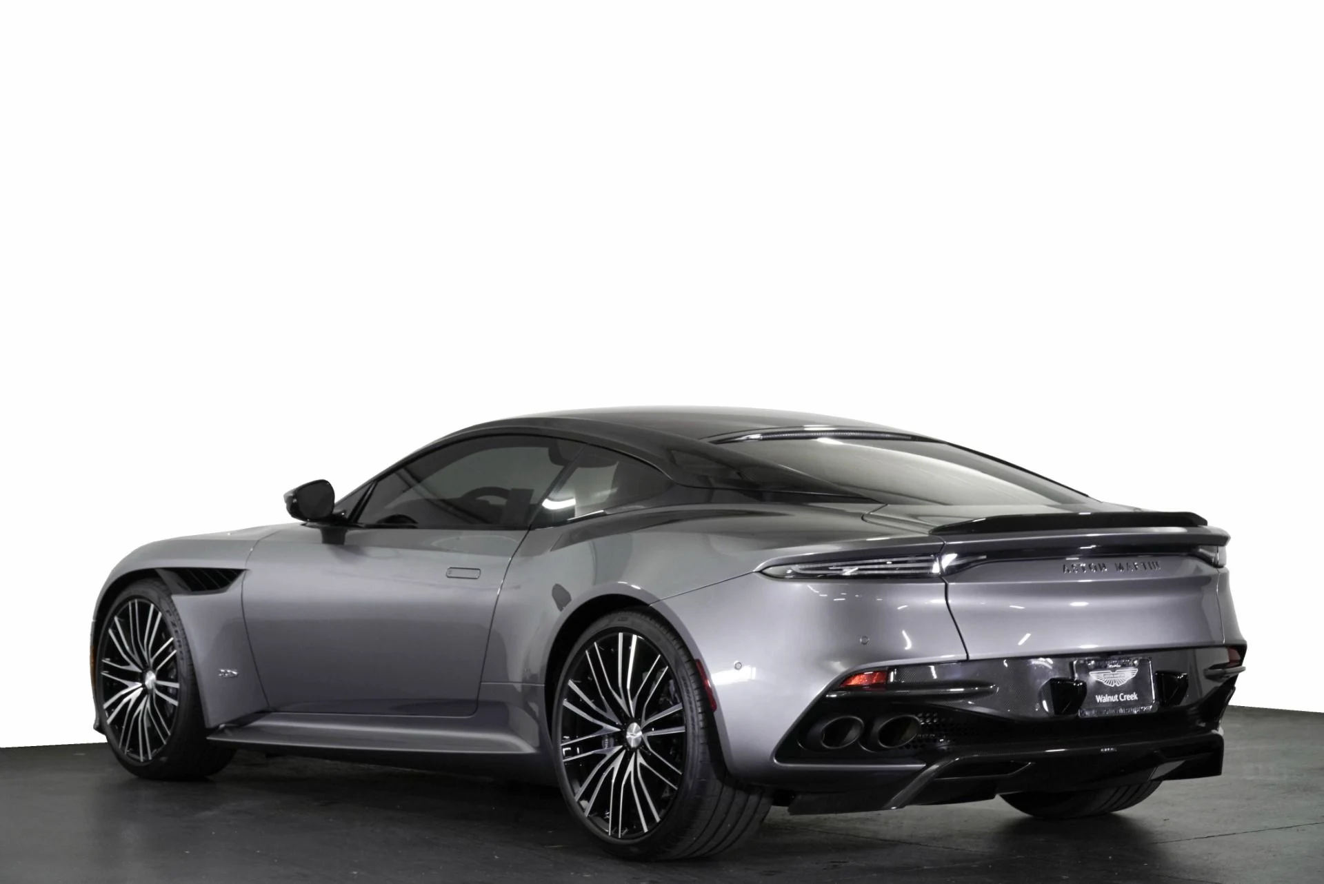 mph029_1171263410_Used_2020_Aston_Martin_DBS_Superleggera_1767029161_3daa58e821