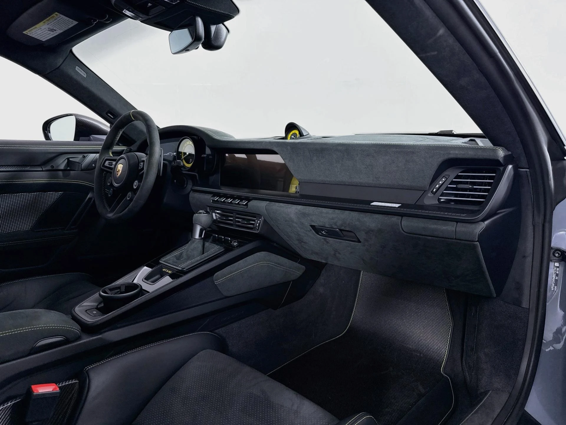 mph029_1173868541_Used_2024_Porsche_911_GT_3_RS_1788561380_79050b47ed