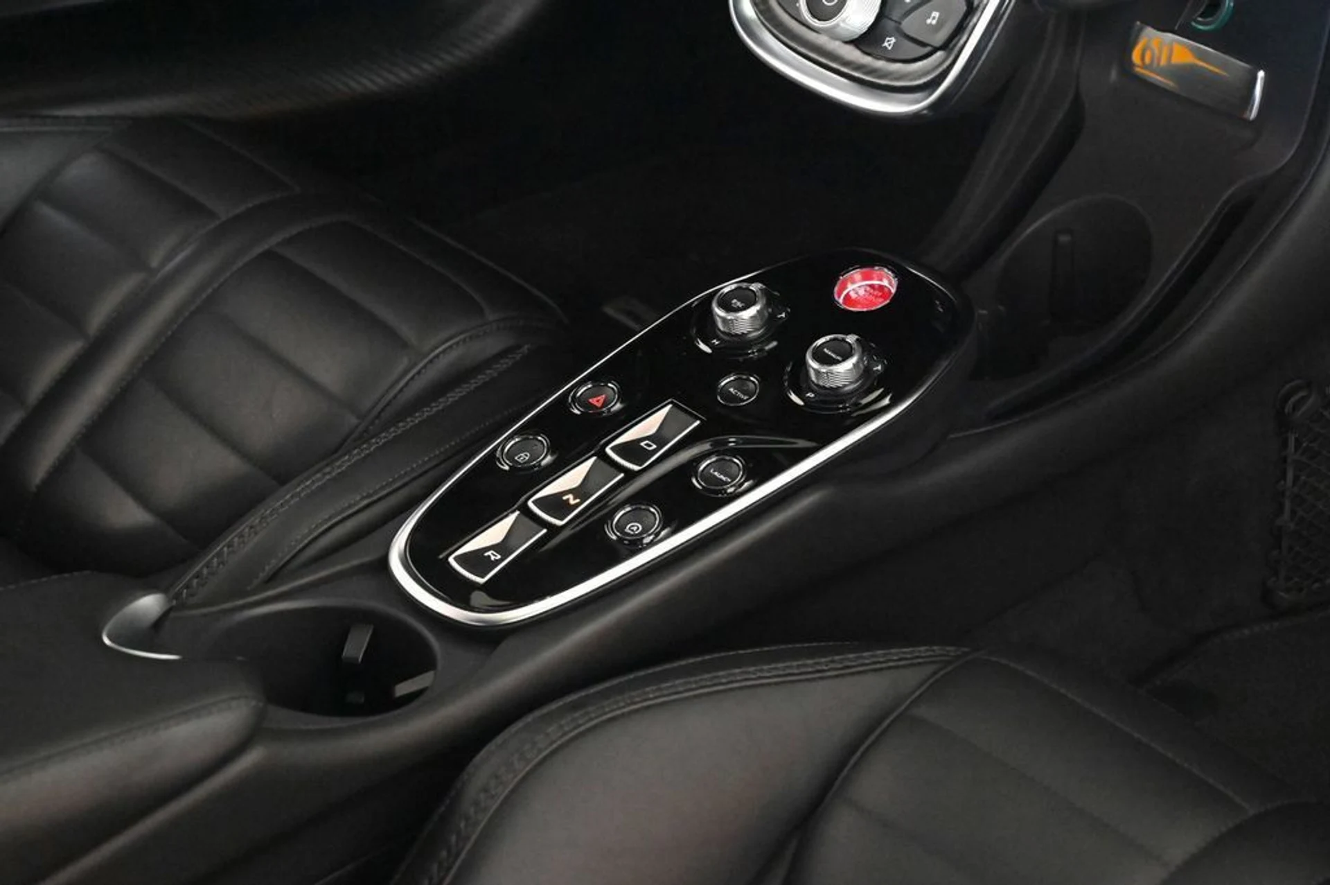 mph029_1179556069_new_2025_mclaren_gts_11350_22961042_29_1024_8ffe5a4933