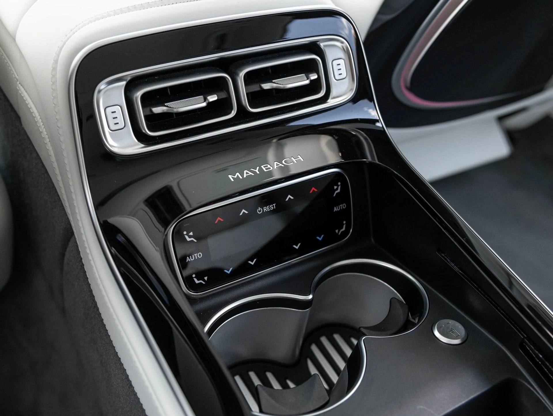 mph029_1192855236_30_0bb744d1fd