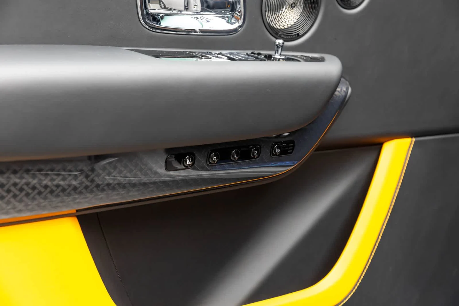 mph029_1194430436_30_49ed17f01e