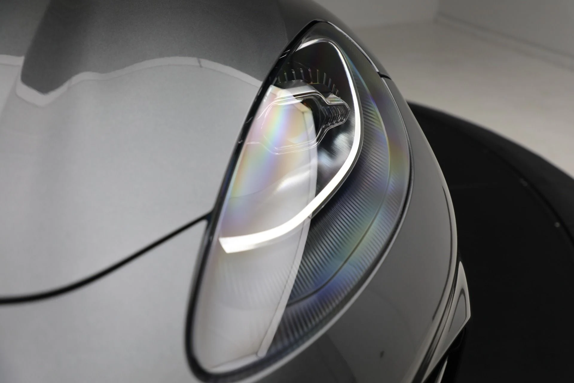mph029_1198802956_New_2025_Aston_Martin_DBX_707_a6684af240