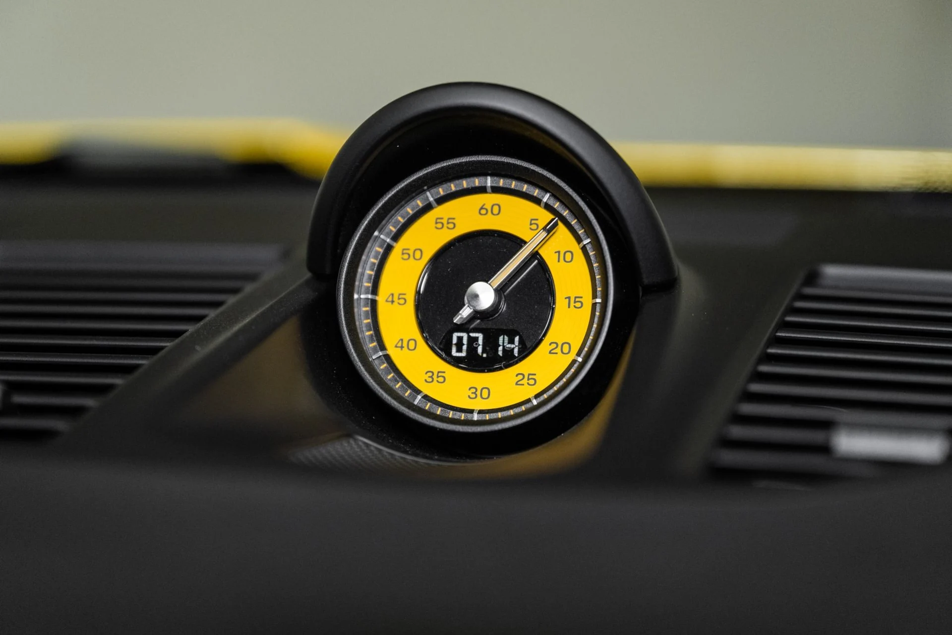 mph029_1205691106_Used_2022_Porsche_911_GT_3_1764089810_d85dac73a7